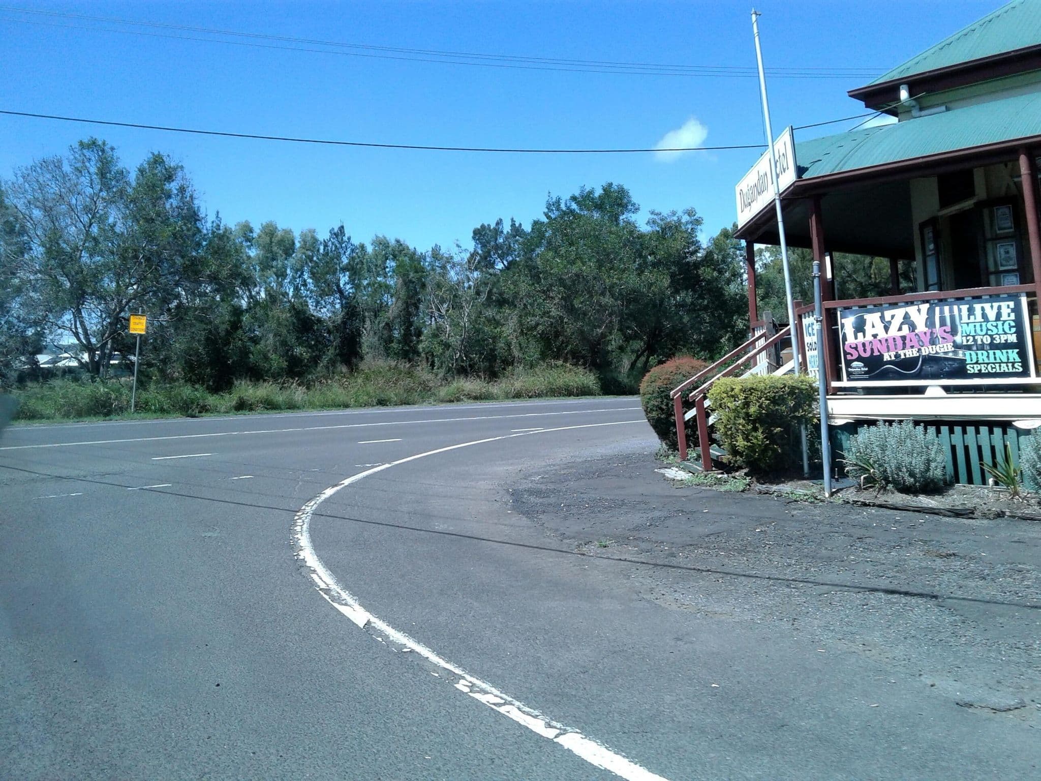 Street view near Dugandan Hotel, Boonah — © bob3bob3 (CC BY-SA · Mapillary)