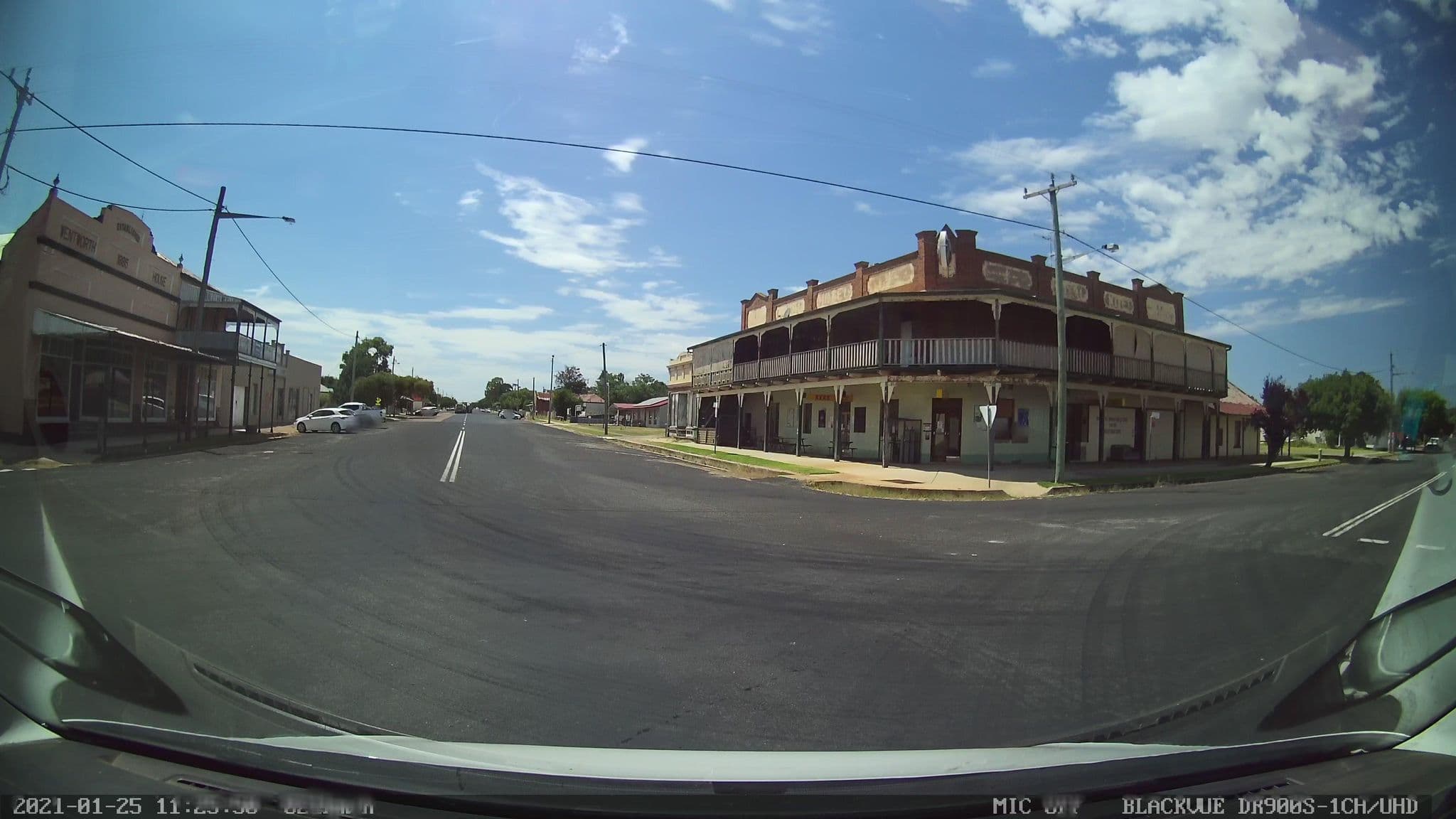 Street view near Ram & Stallion Hotel, Boorowa — © bob3bob3 (CC BY-SA · Mapillary)