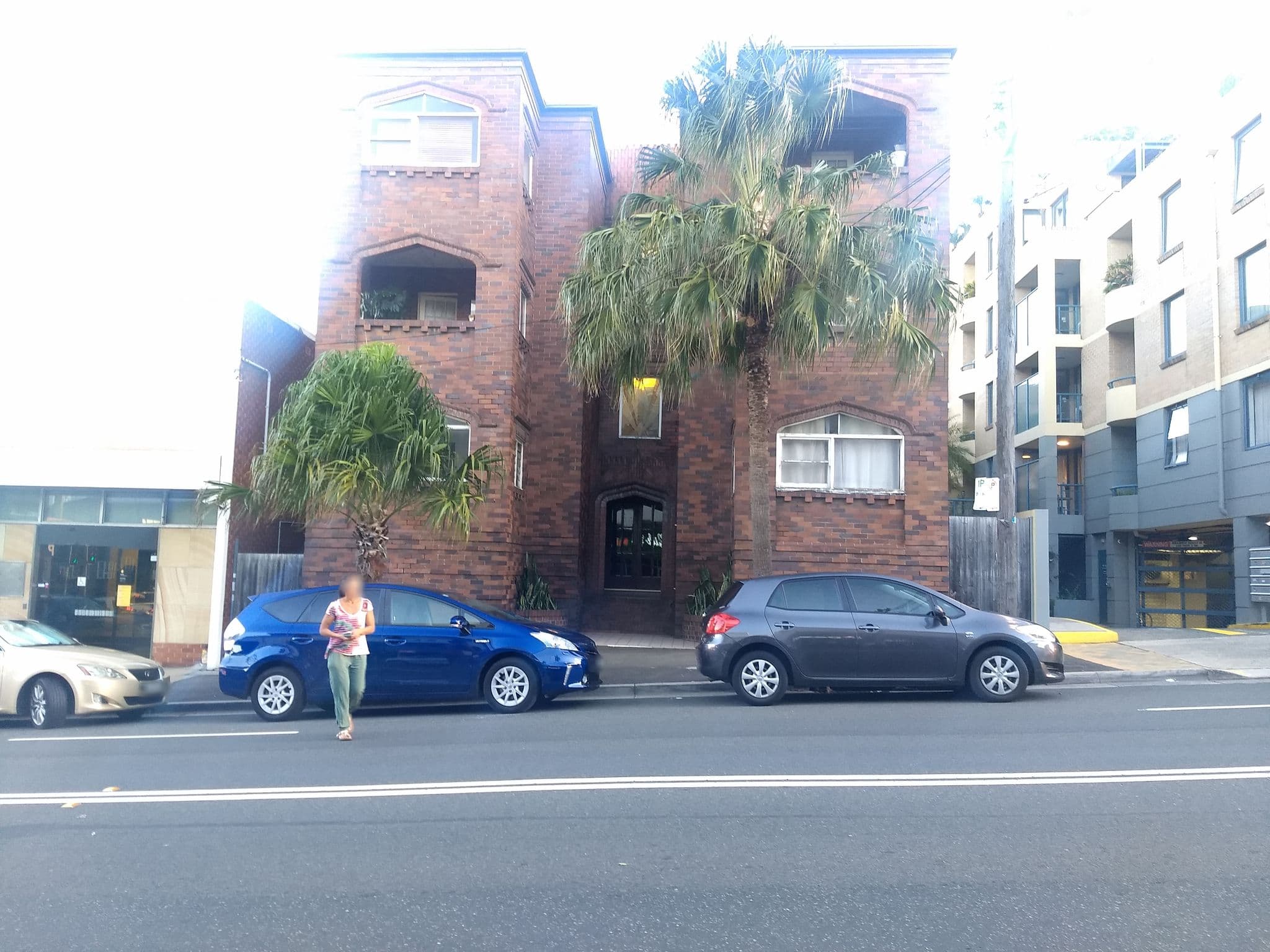 Street view near Coogee Beachside Hostel, Coogee — © jakecopp (CC BY-SA · Mapillary)