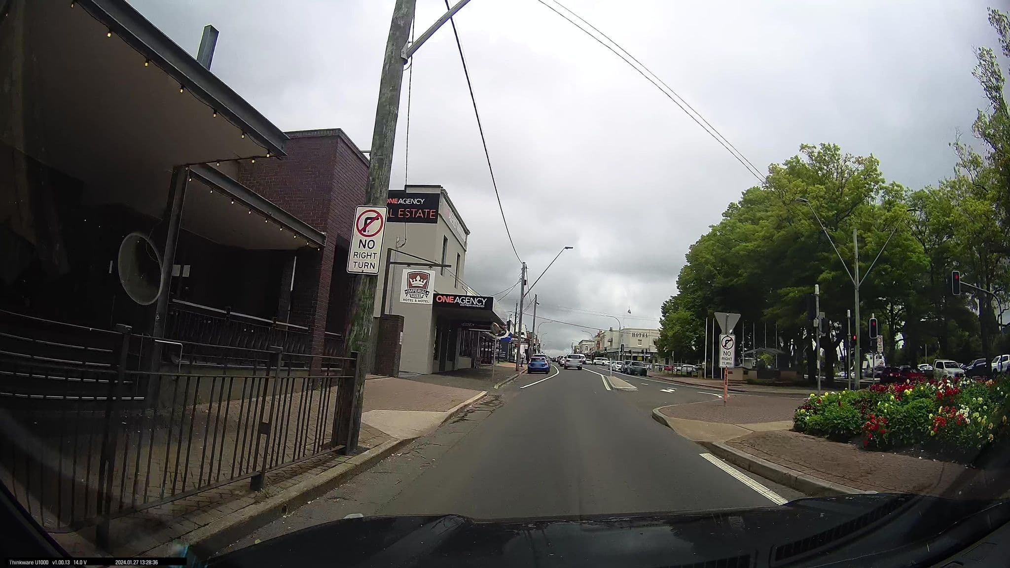 Street view near The Imperial Hotel & Motel, Bowral — © maxim752 (CC BY-SA · Mapillary)