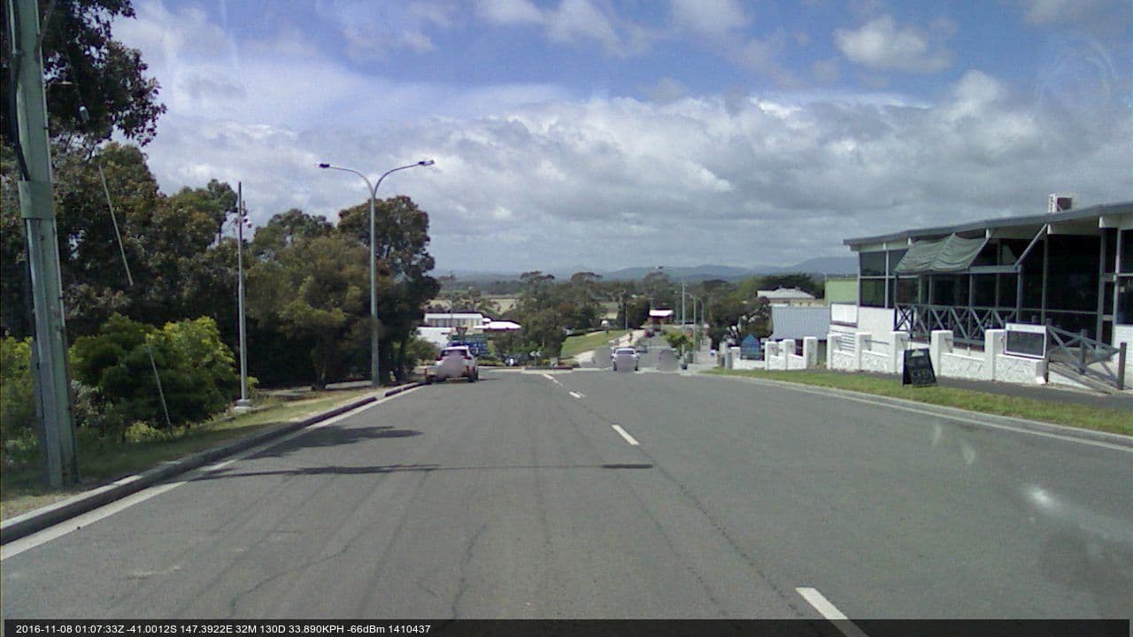 Street view near Bridport Bay Inn, Bridport — © bob3bob3 (CC BY-SA · Mapillary)