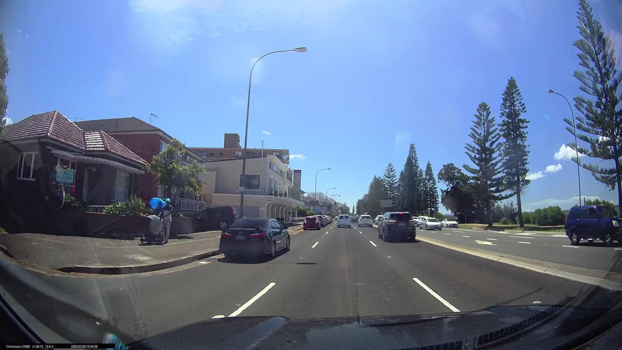 Street view near Accommodation Brighton-Le-Sands - South Pacific Apartments, Brighton-Le-Sands — © maxim752 (CC BY-SA · Mapillary)
