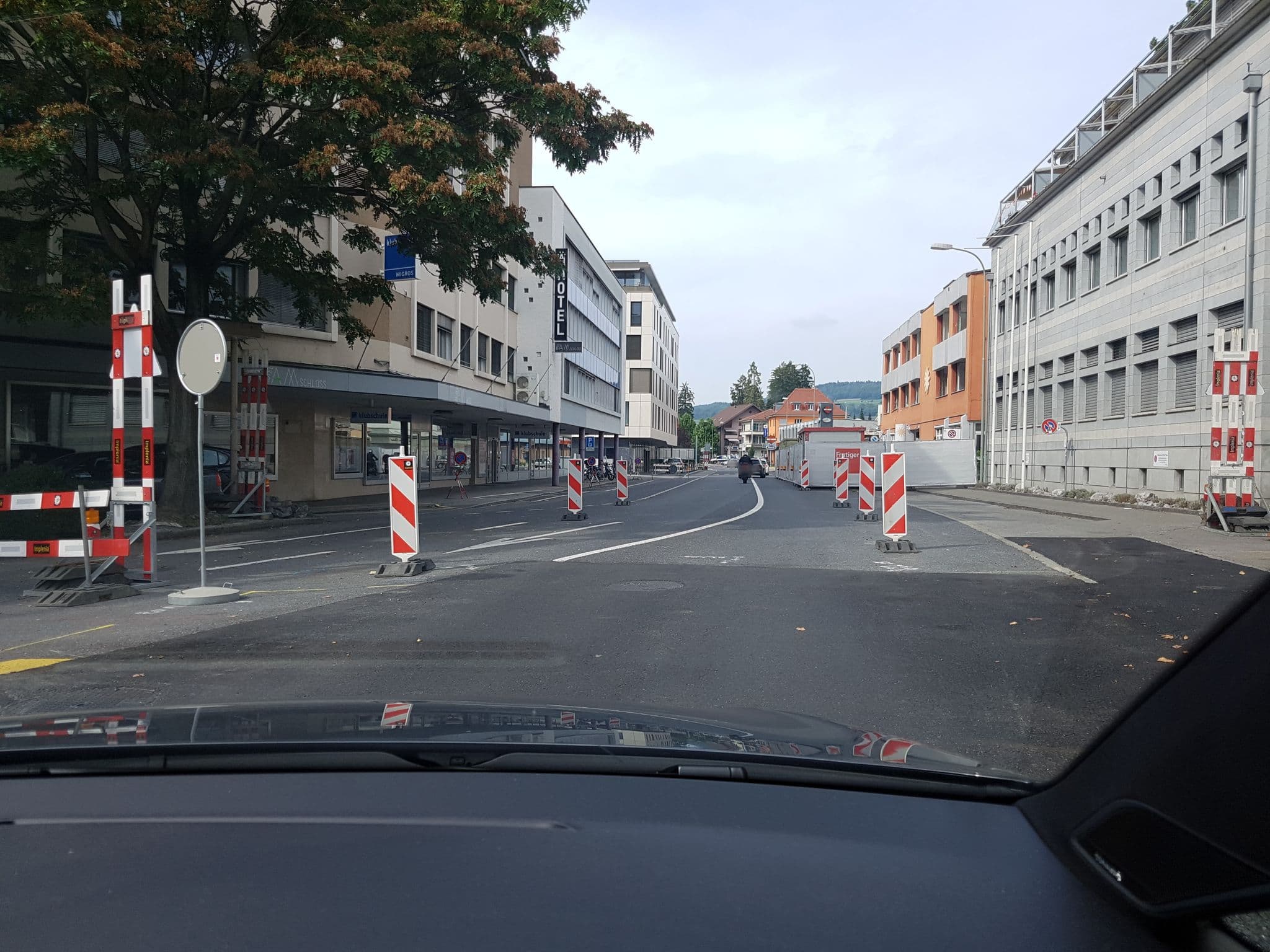 Street view near Elite, Thun — © axe (CC BY-SA · Mapillary)