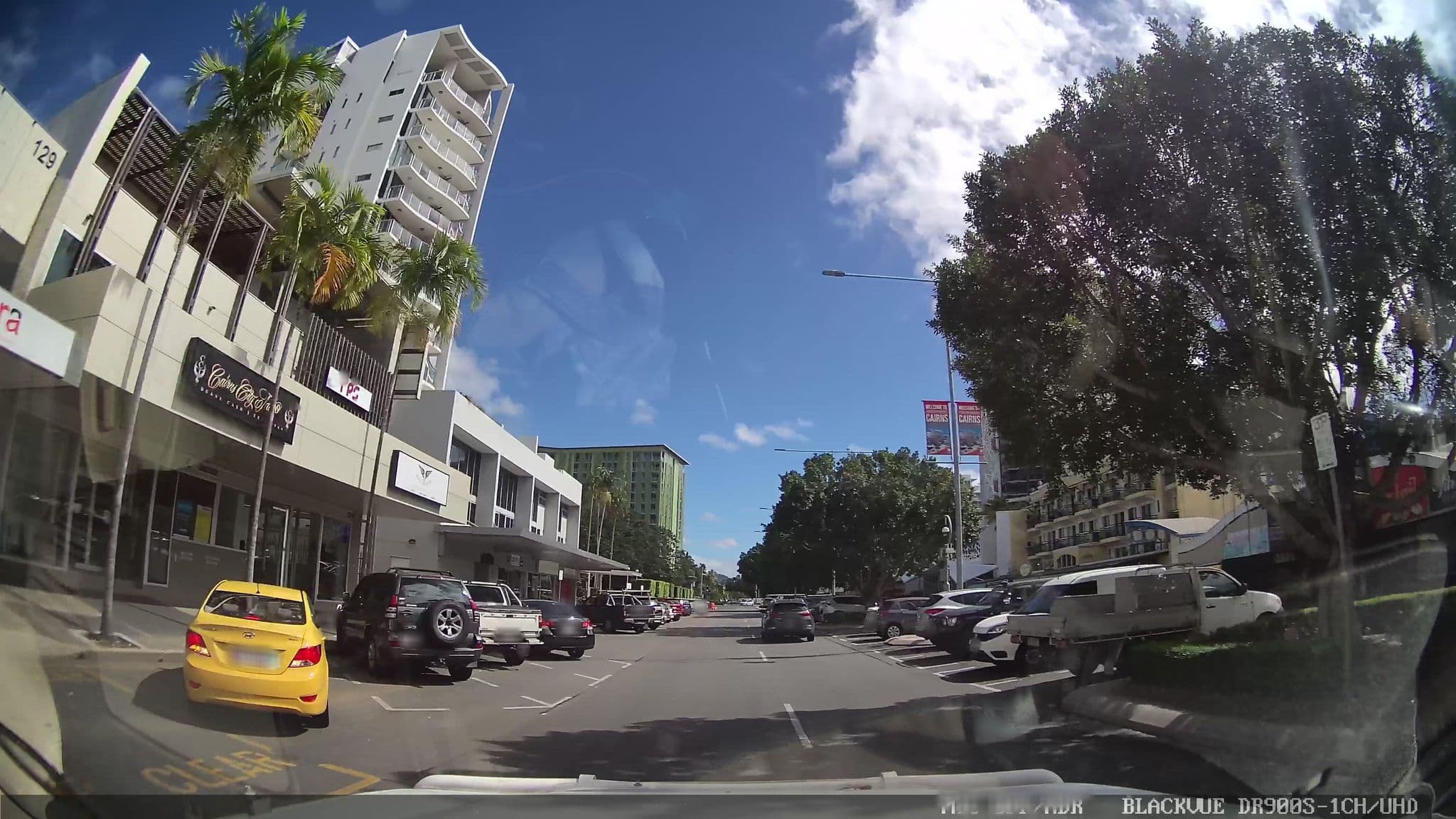 Street view near BreakFree Royal Harbour Cairns, Cairns City — © jthnz (CC BY-SA · Mapillary)