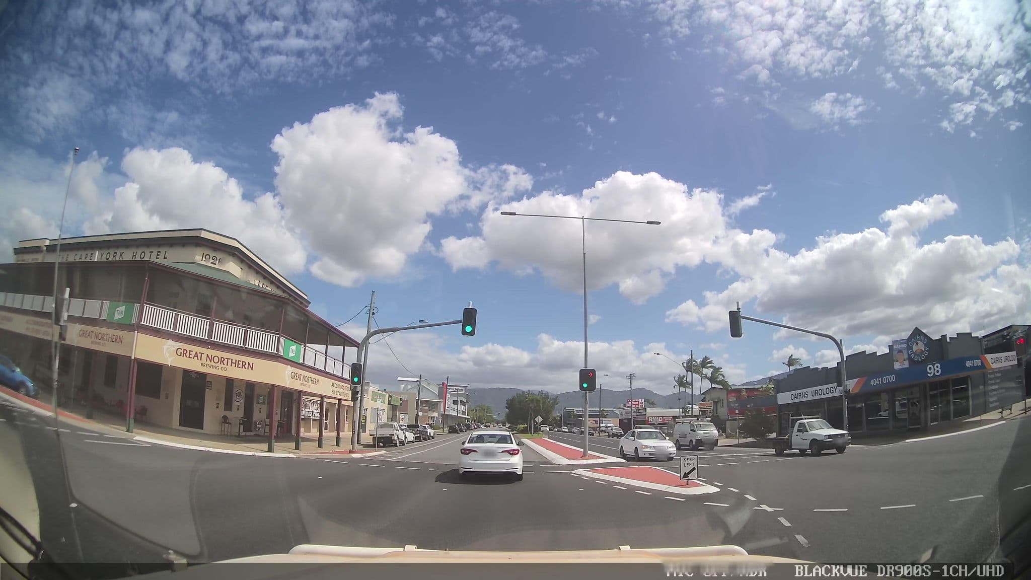Street view near Cape York Hotel, Parramatta Park — © jthnz (CC BY-SA · Mapillary)