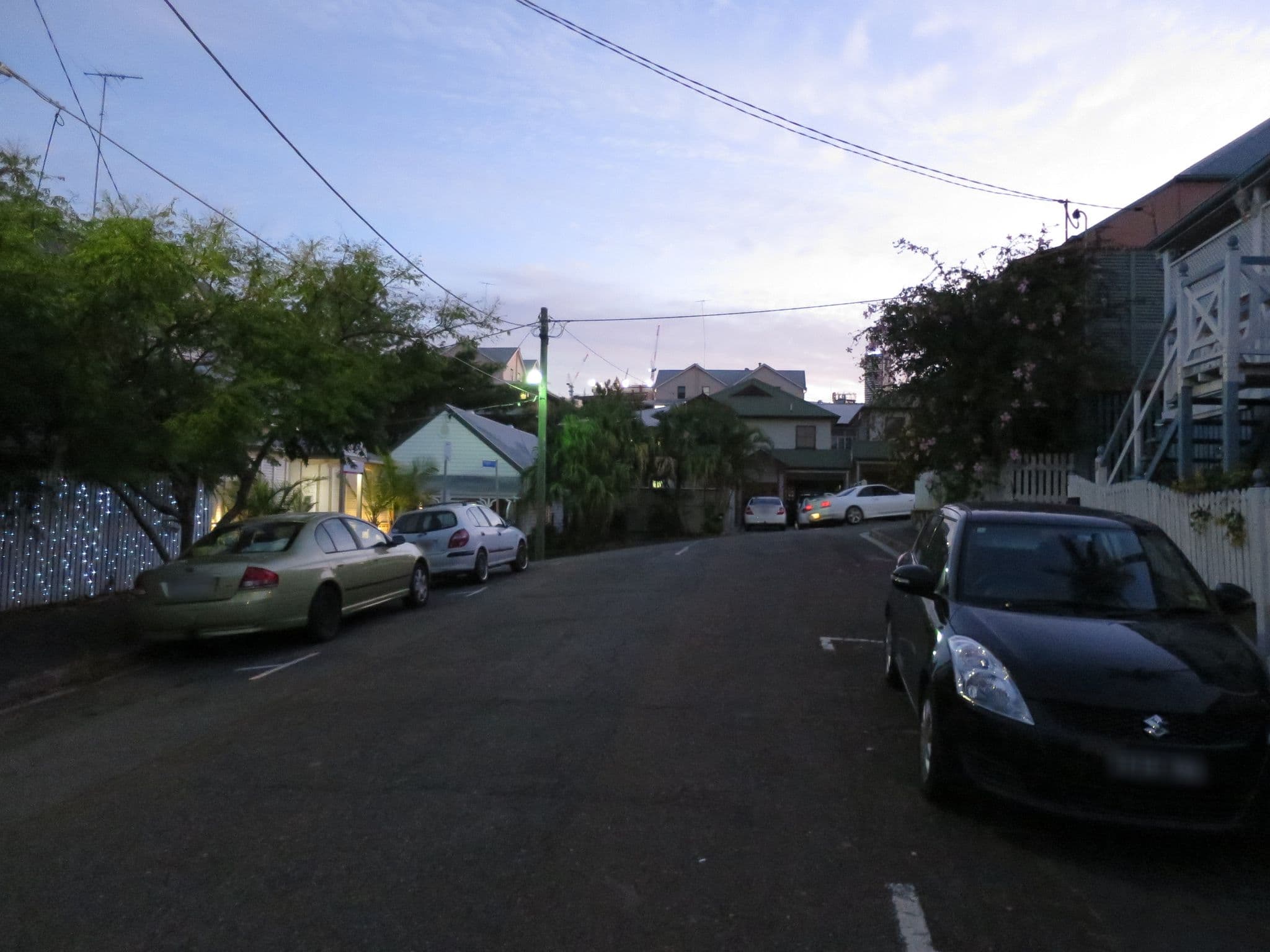 Street view near One Thornbury Boutique Bed & Breakfast, Fortitude Valley — © richlv (CC BY-SA · Mapillary)
