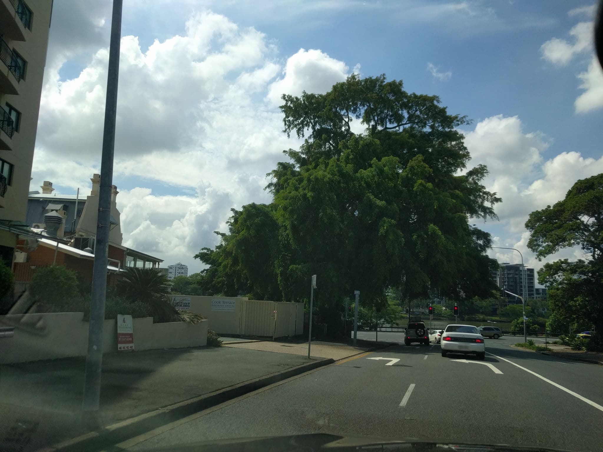 Street view near Cosmo Apartment Hotel - Two Bedroom Apartment with Queen and Single Bed, Milton — © davidbdean (CC BY-SA · Mapillary)