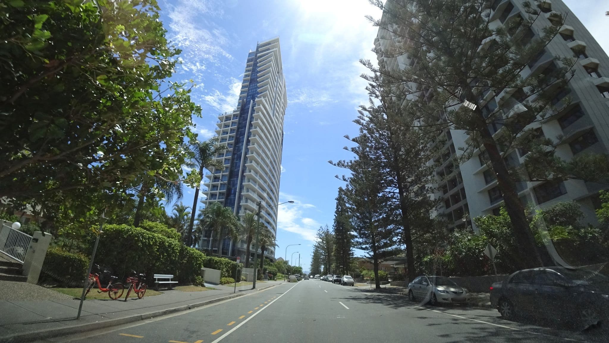 Street view near Baronnet Apartments, Surfers Paradise — © vagrant42 (CC BY-SA · Mapillary)