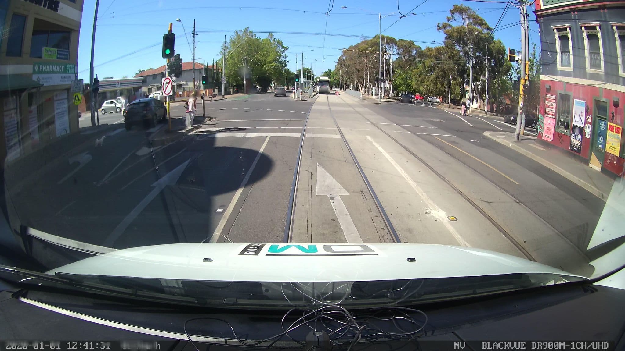 Street view near Sarah Sands Hotel, Princes Hill — © scottsarah (CC BY-SA · Mapillary)