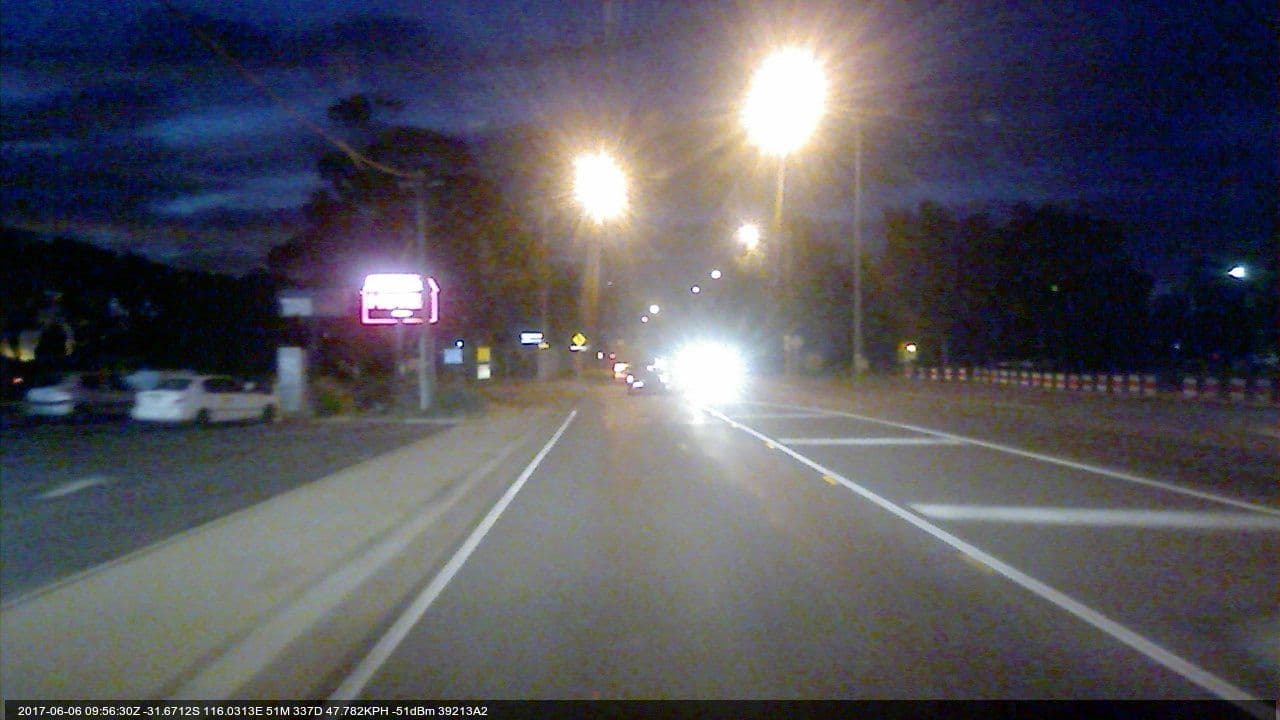 Street view near Chequers Hotel, Pearce — © bob3bob3 (CC BY-SA · Mapillary)