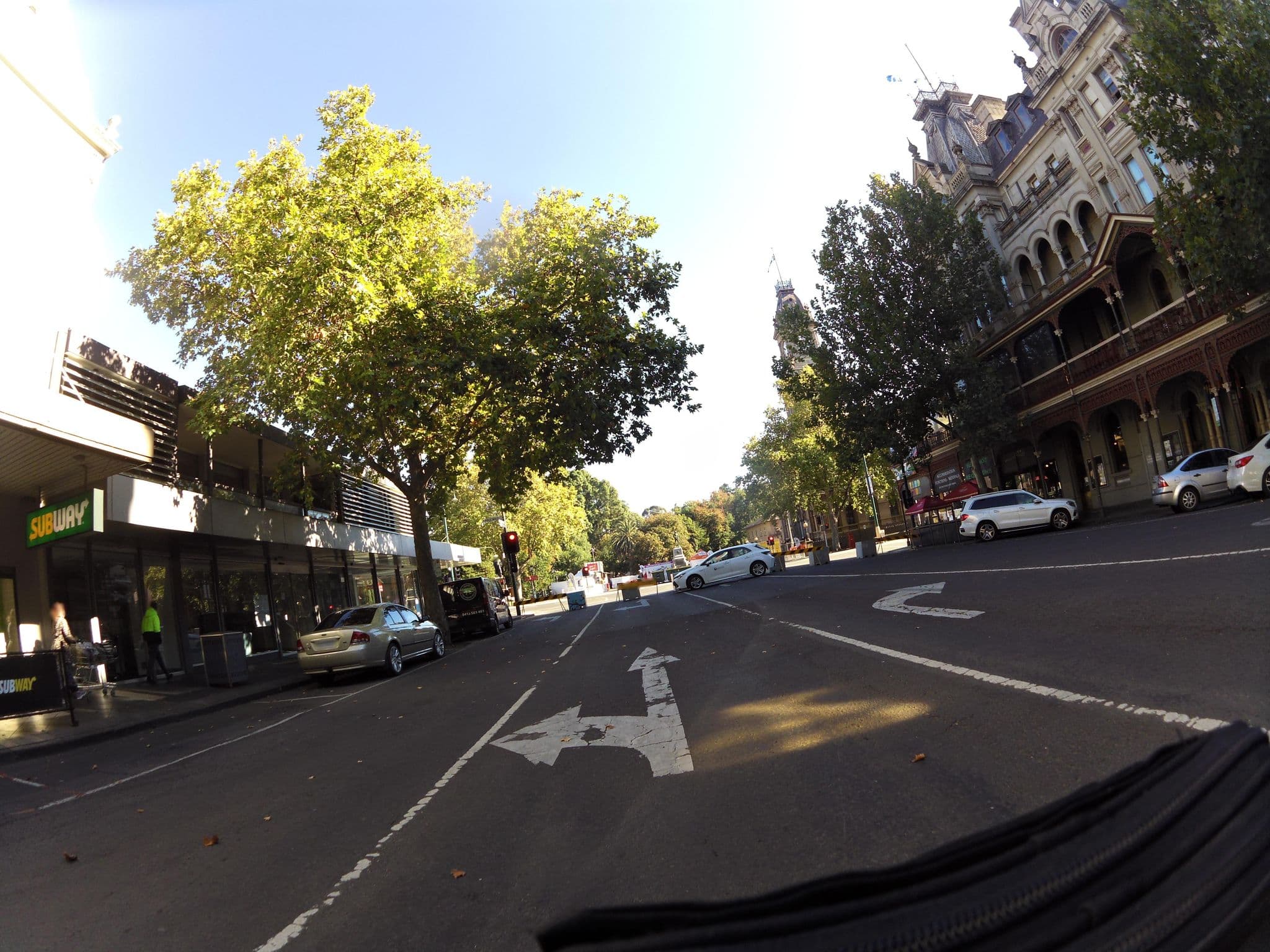 Street view near Shamrock Hotel Cafe, Bendigo — © skillsy (CC BY-SA · Mapillary)