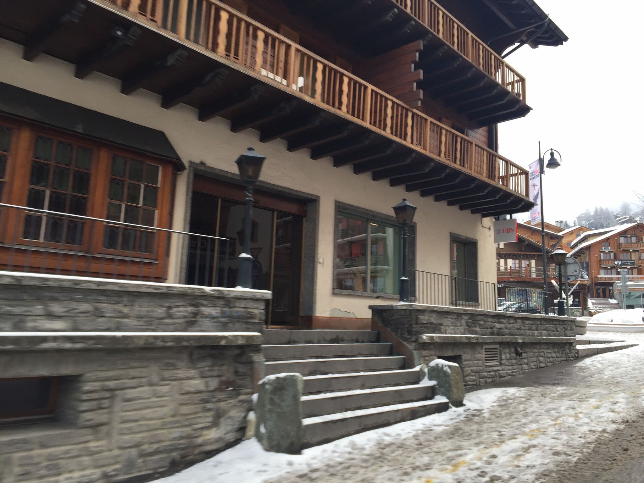 Street view near L'Ermitage, Verbier