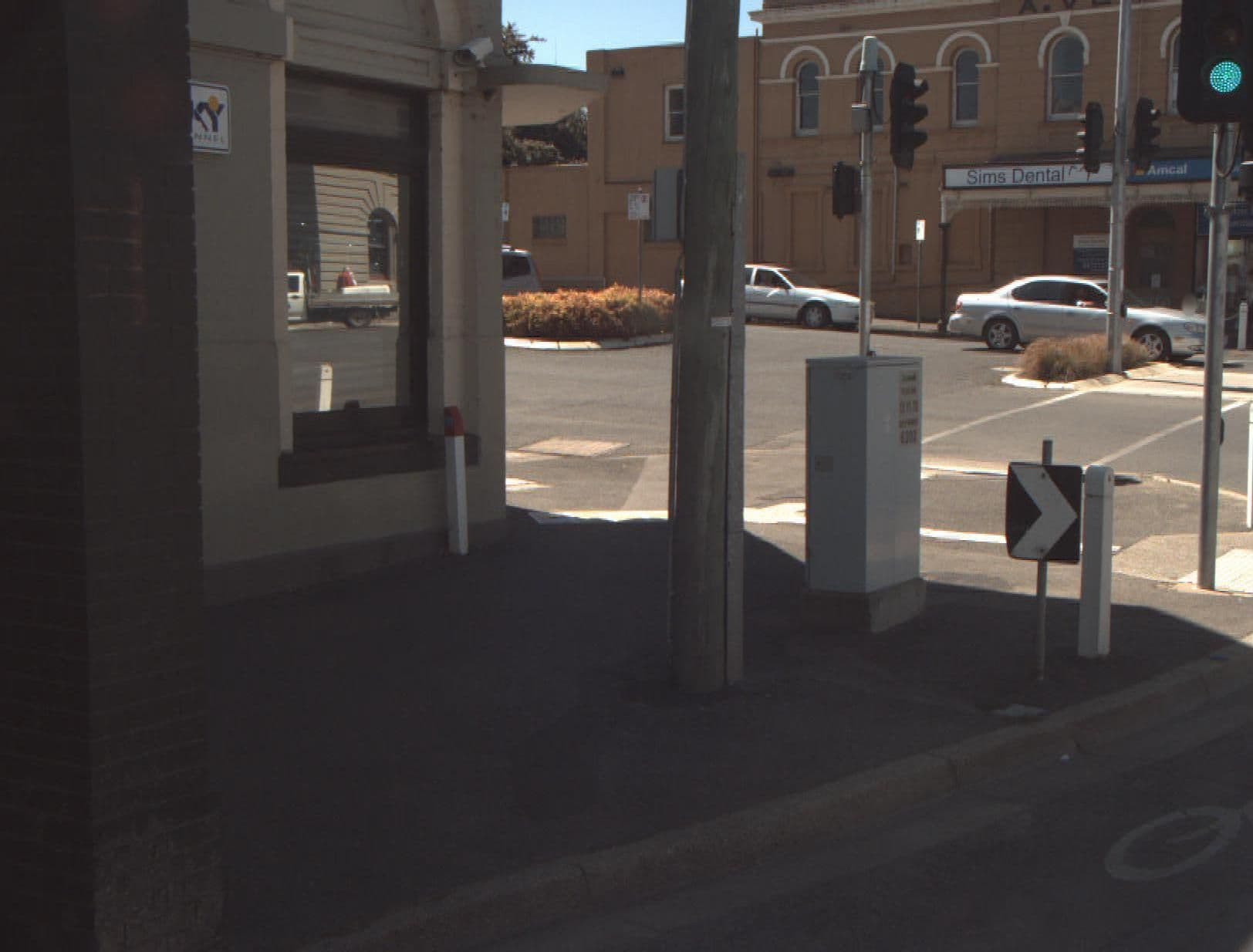 Street view near Cumberland Hotel, Castlemaine — © vicroads (CC BY-SA · Mapillary)