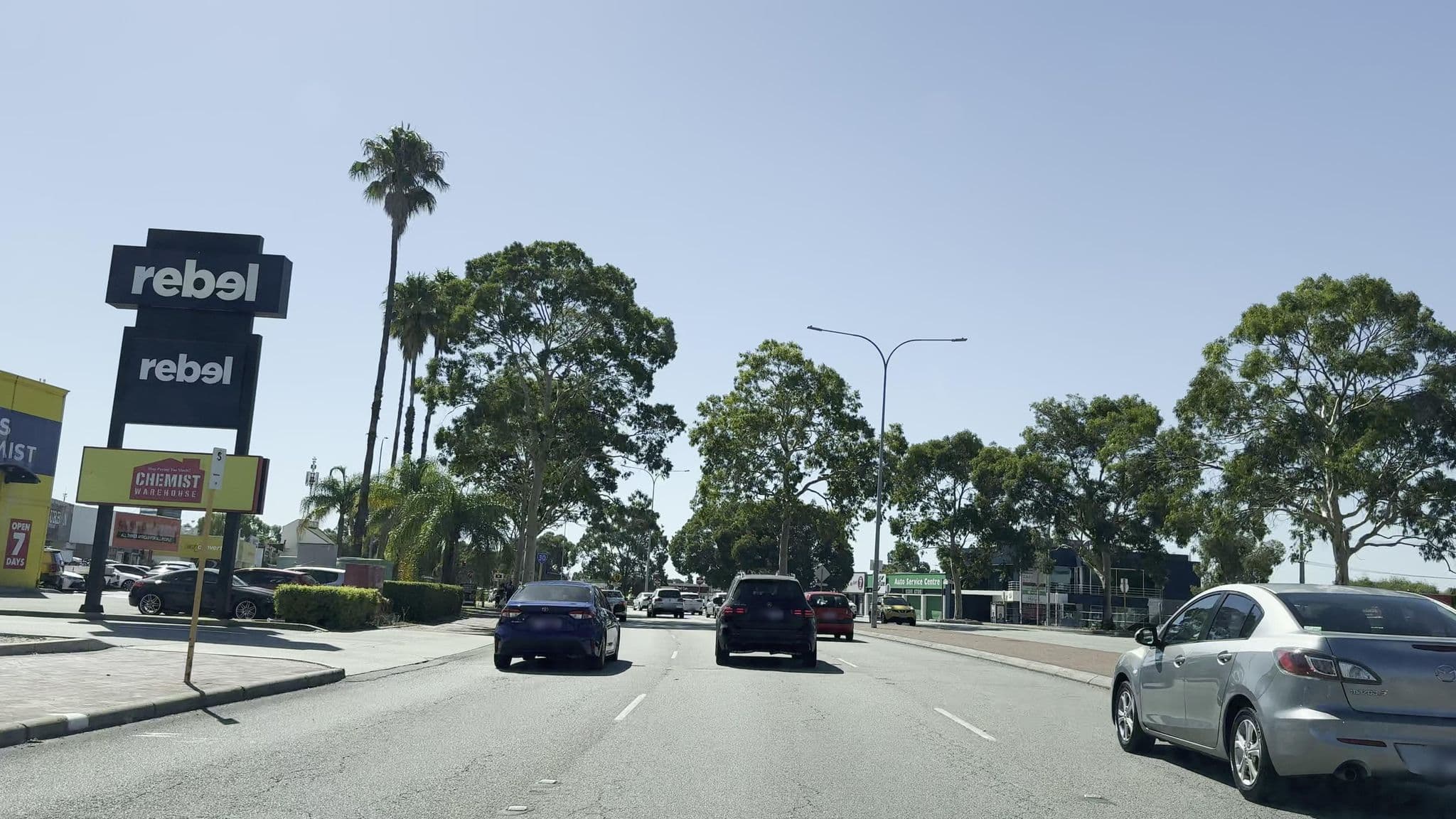 Street view near Kenwick, Cannington — © wa_wheatbelt (CC BY-SA · Mapillary)