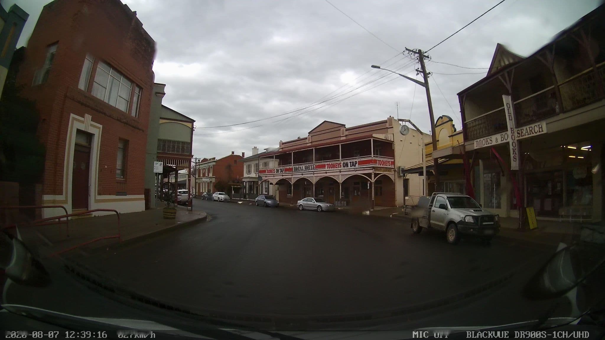Street view near The Royal Hotel, Canowindra — © bob3bob3 (CC BY-SA · Mapillary)