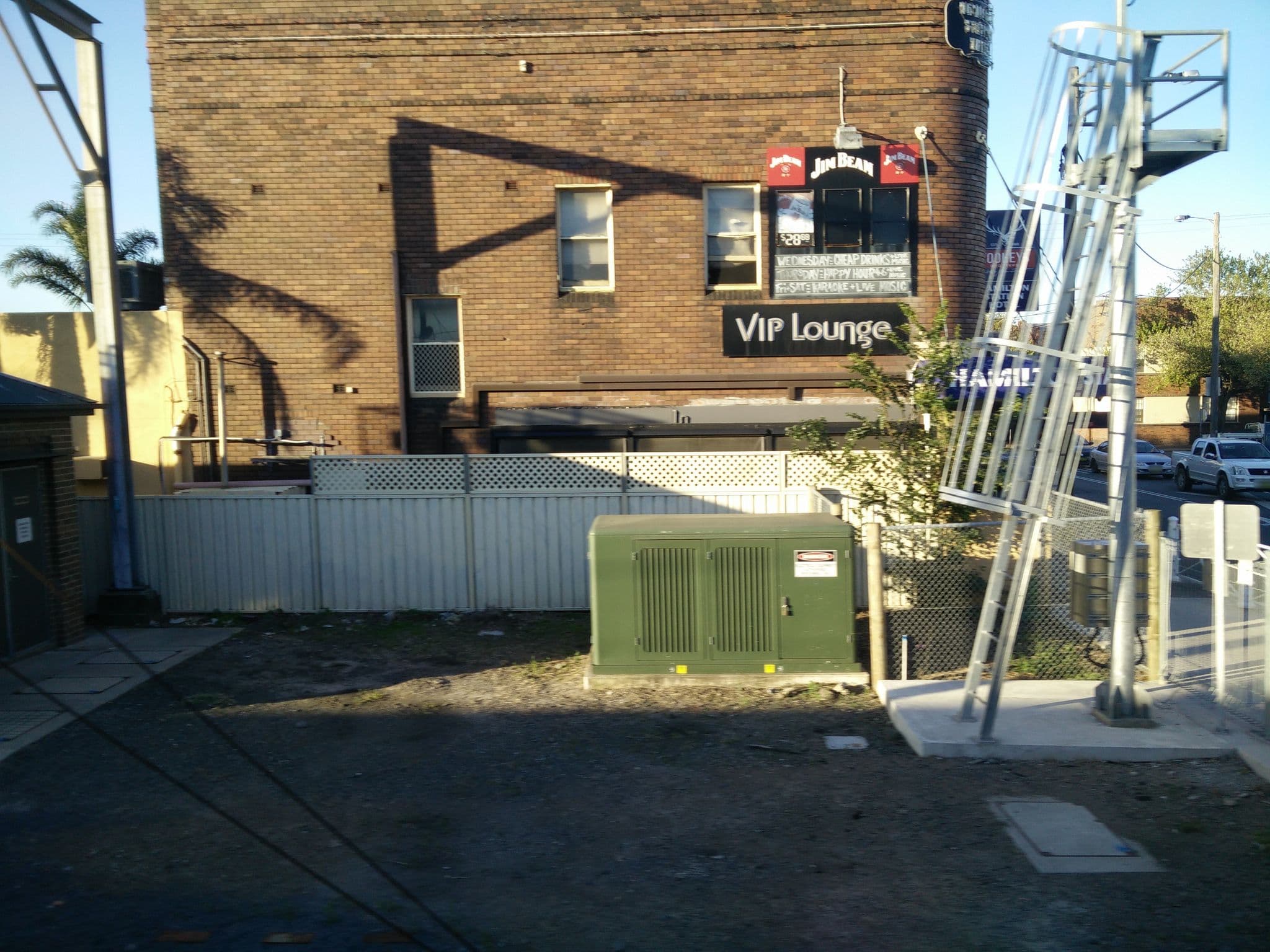 Street view near The Hamilton Station Hotel, Islington — © aharvey (CC BY-SA · Mapillary)