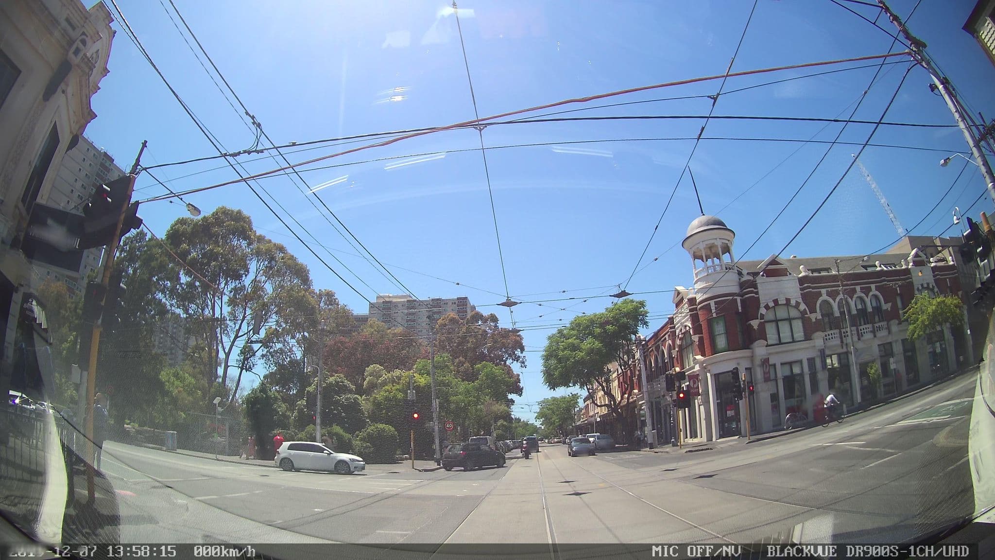 Street view near Rob Roy Hotel, Fitzroy — © skillsy (CC BY-SA · Mapillary)