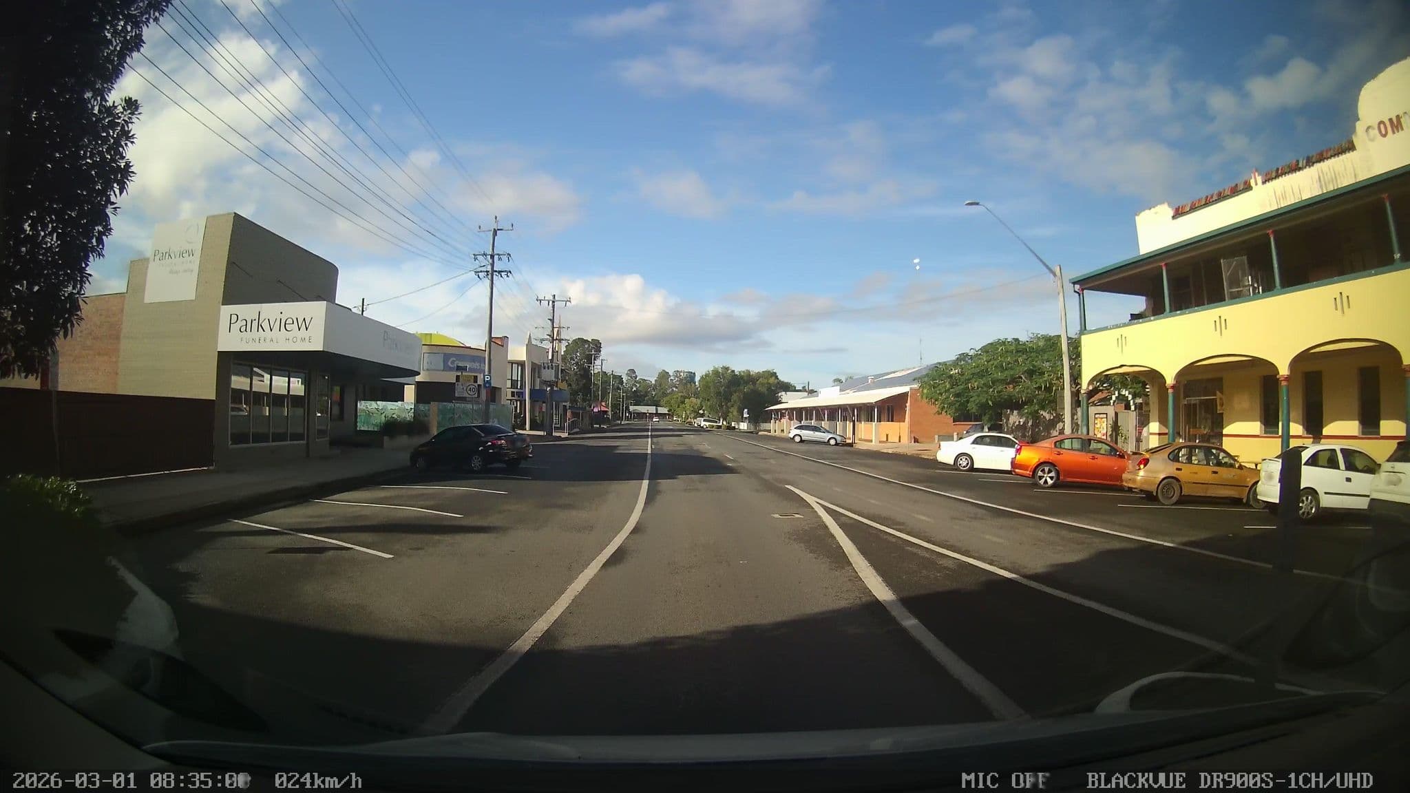 Street view near Commercial Hotel, Casino — © bob3bob3 (CC BY-SA · Mapillary)