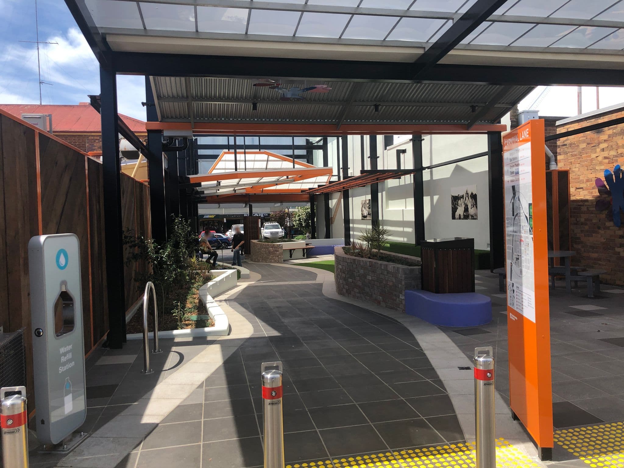 Street view near Tatts Hotel, Toowoomba — © pbee (CC BY-SA · Mapillary)