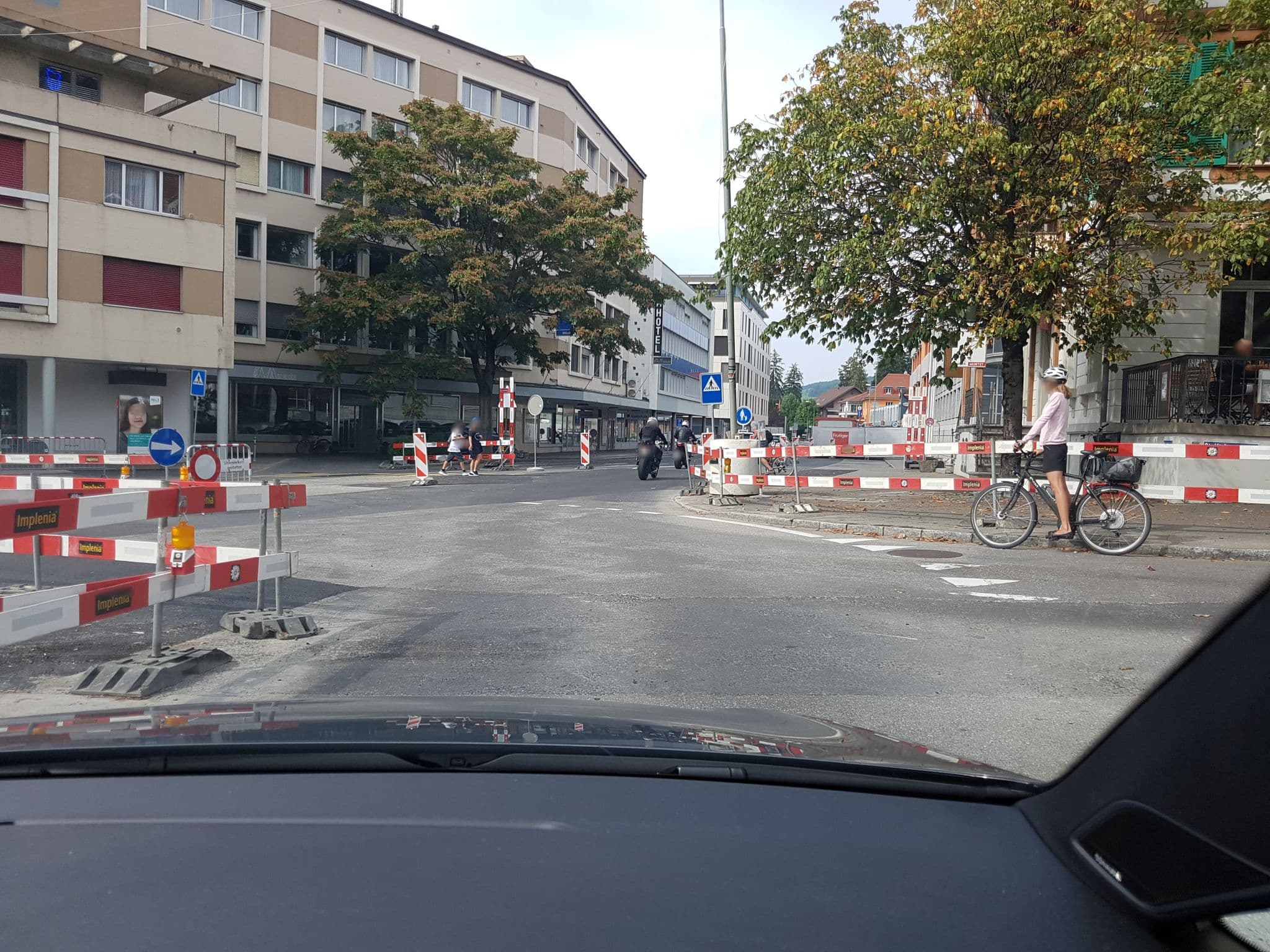 Street view near Emmental, Thun — © axe (CC BY-SA · Mapillary)
