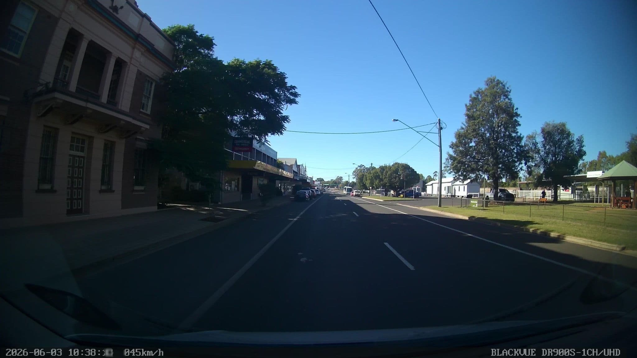Street view near The Commercial Hotel Chinchilla, Chinchilla — © bob3bob3 (CC BY-SA · Mapillary)
