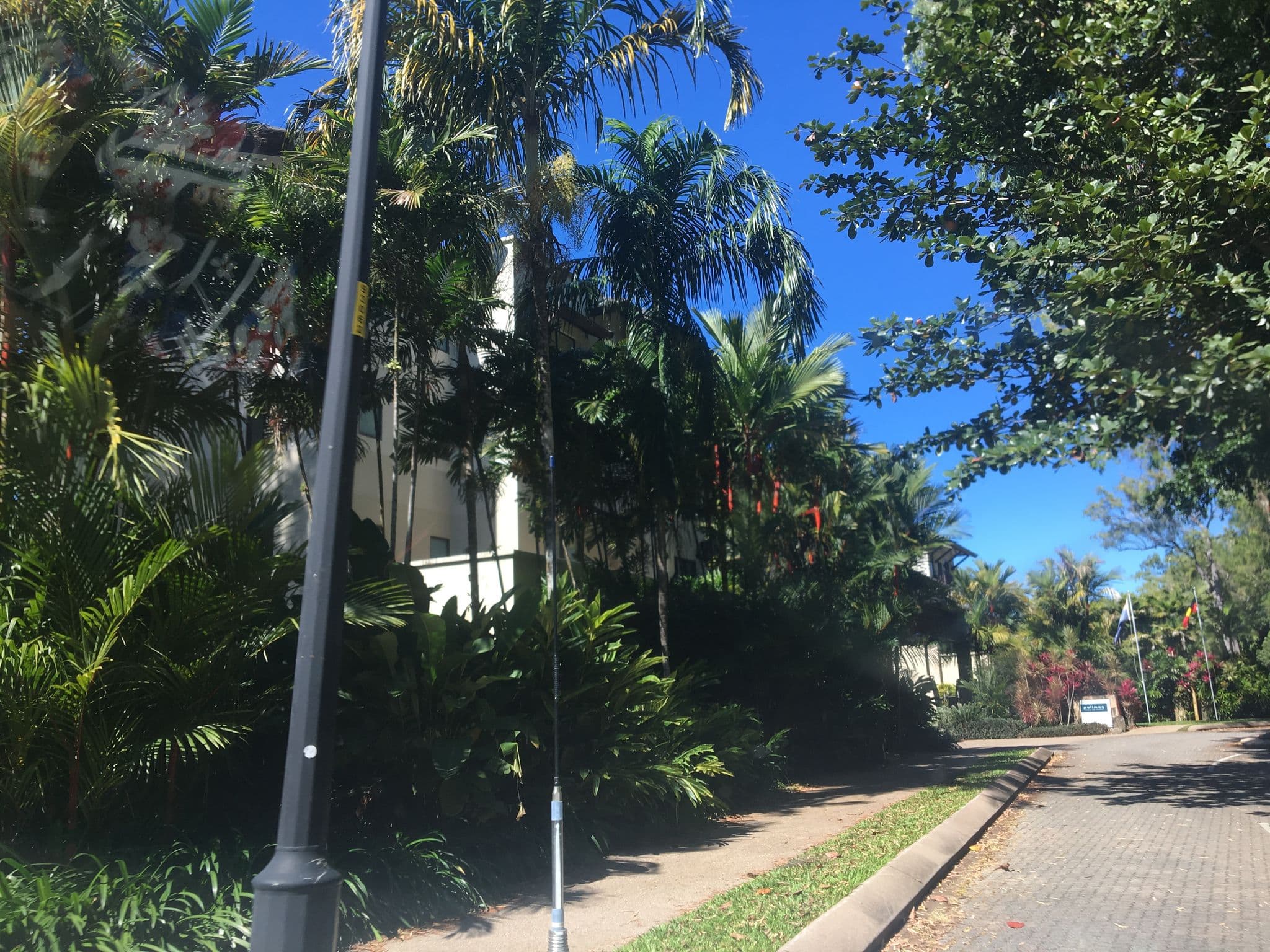 Street view near Private Sea Temple Studio 110, Palm Cove — © orbac (CC BY-SA · Mapillary)