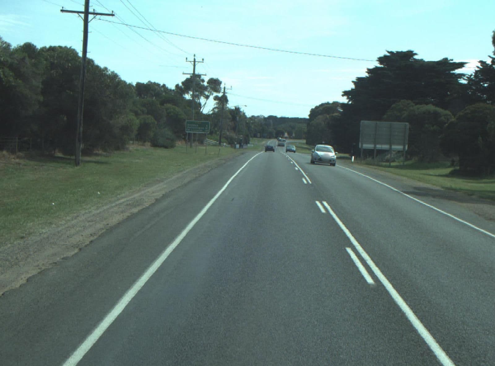Street view near Lakeview Hideaway, Drysdale — © cogg (CC BY-SA · Mapillary)