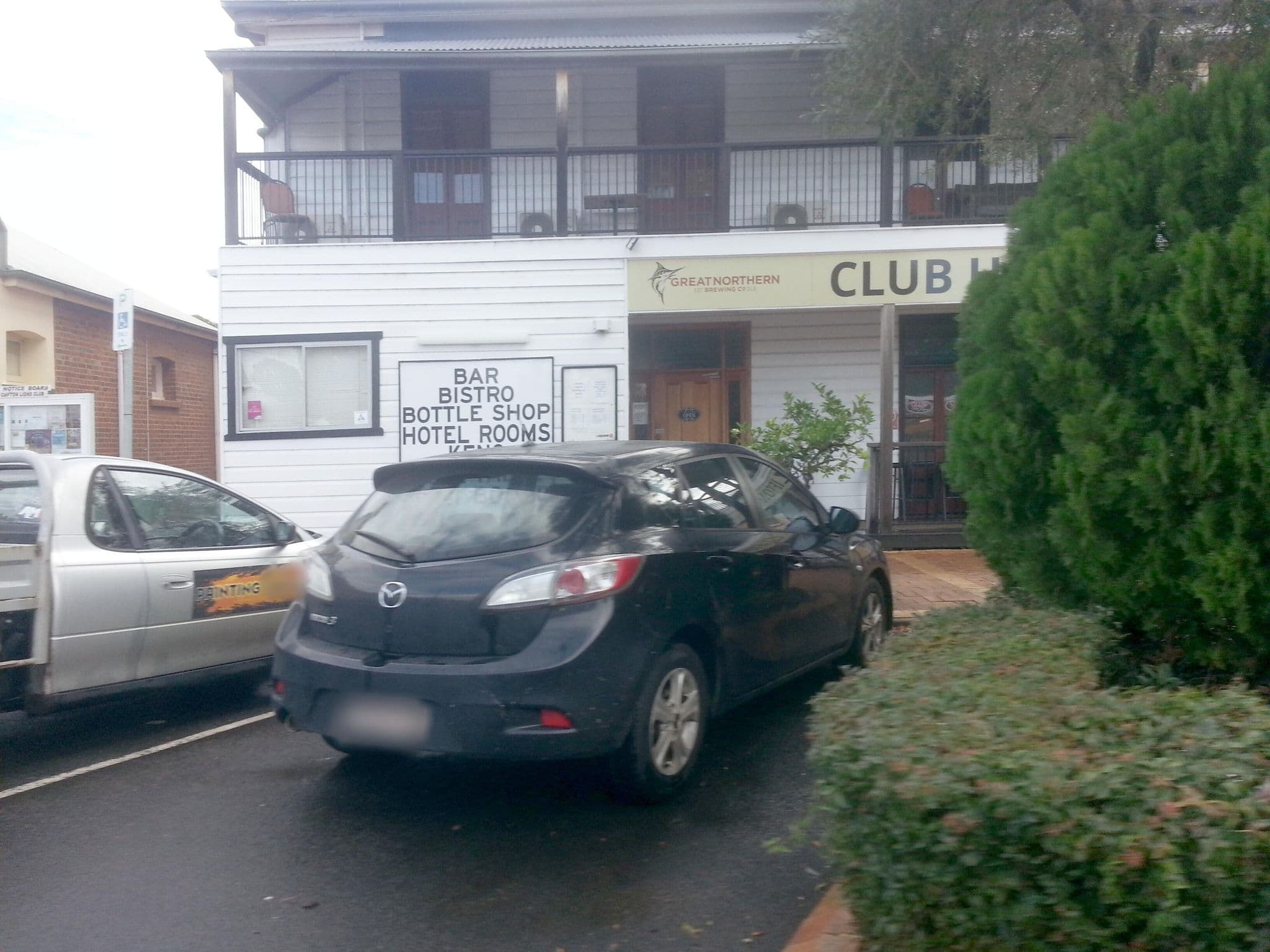 Street view near The Club Hotel, Clifton — © bob3bob3 (CC BY-SA · Mapillary)
