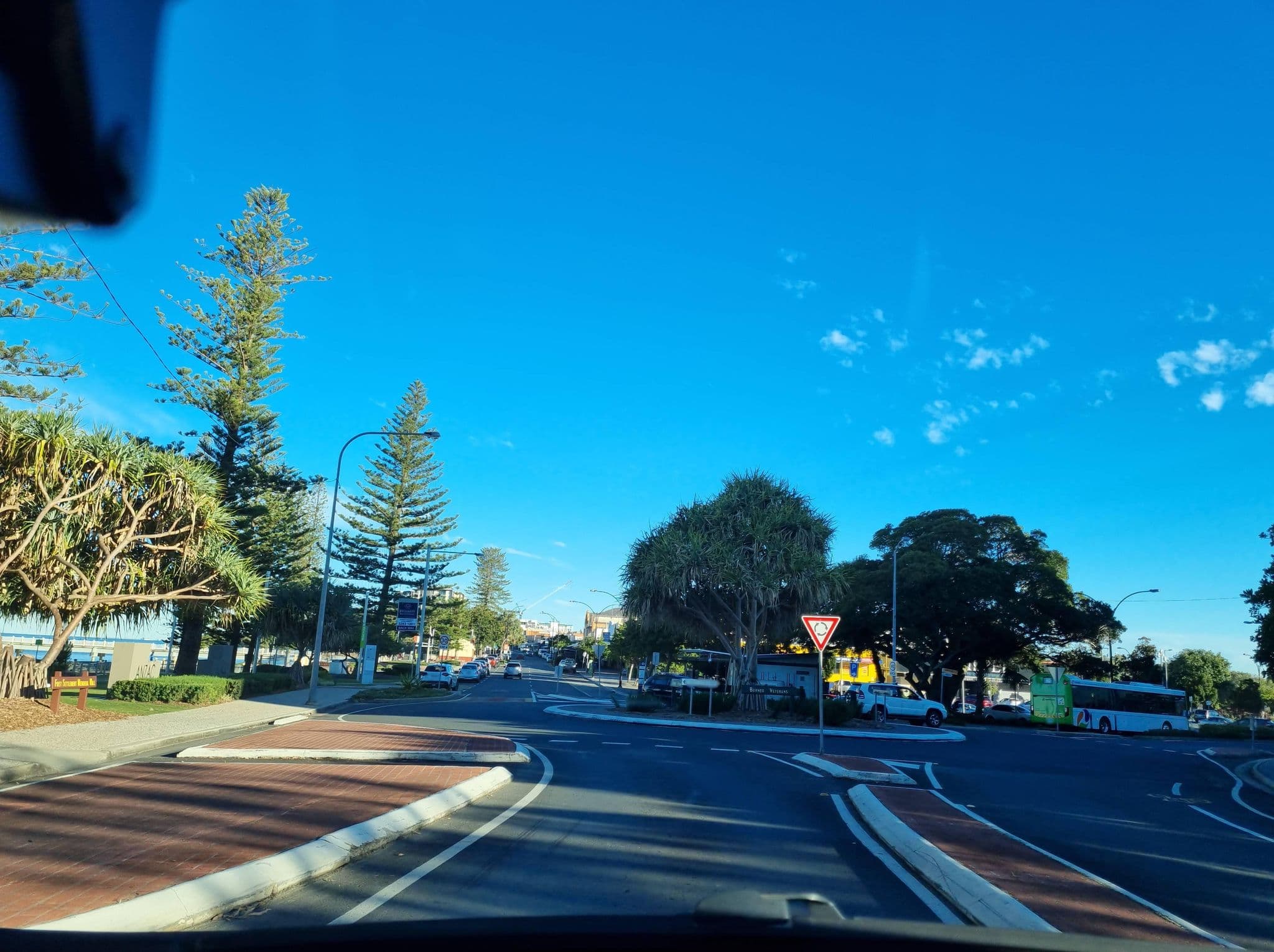 Street view near Proximity Waterfront Apartments, Margate — © Cyclops (CC BY-SA · Mapillary)