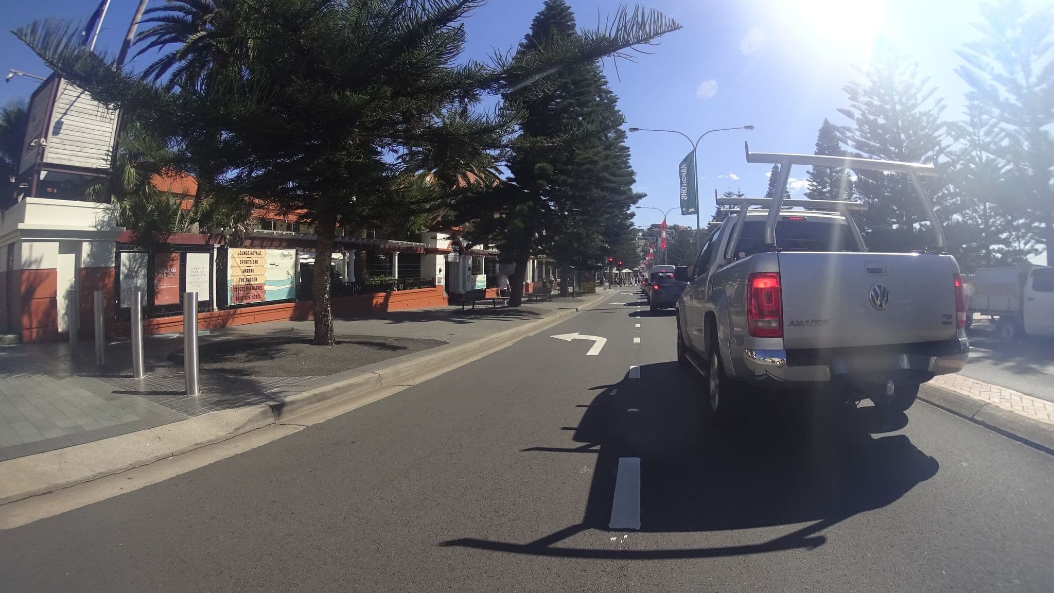Street view near Chargebar @ Coogee Bay Hotel, Coogee — © aharvey (CC BY-SA · Mapillary)