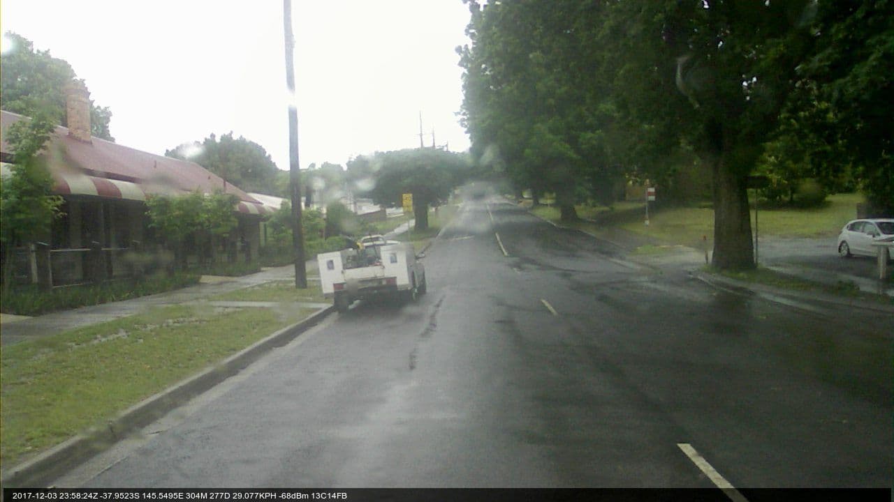 Street view near The Ranges Inn, Gembrook — © bob3bob3 (CC BY-SA · Mapillary)