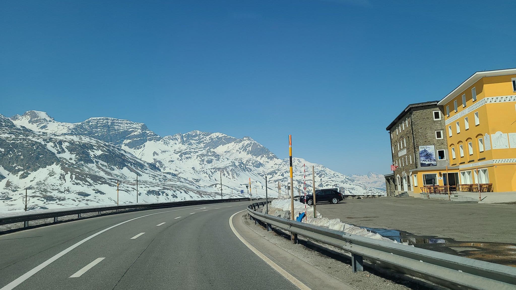 Street view near Cambrena, Poschiavo — © chrisbeddow (CC BY-SA · Mapillary)