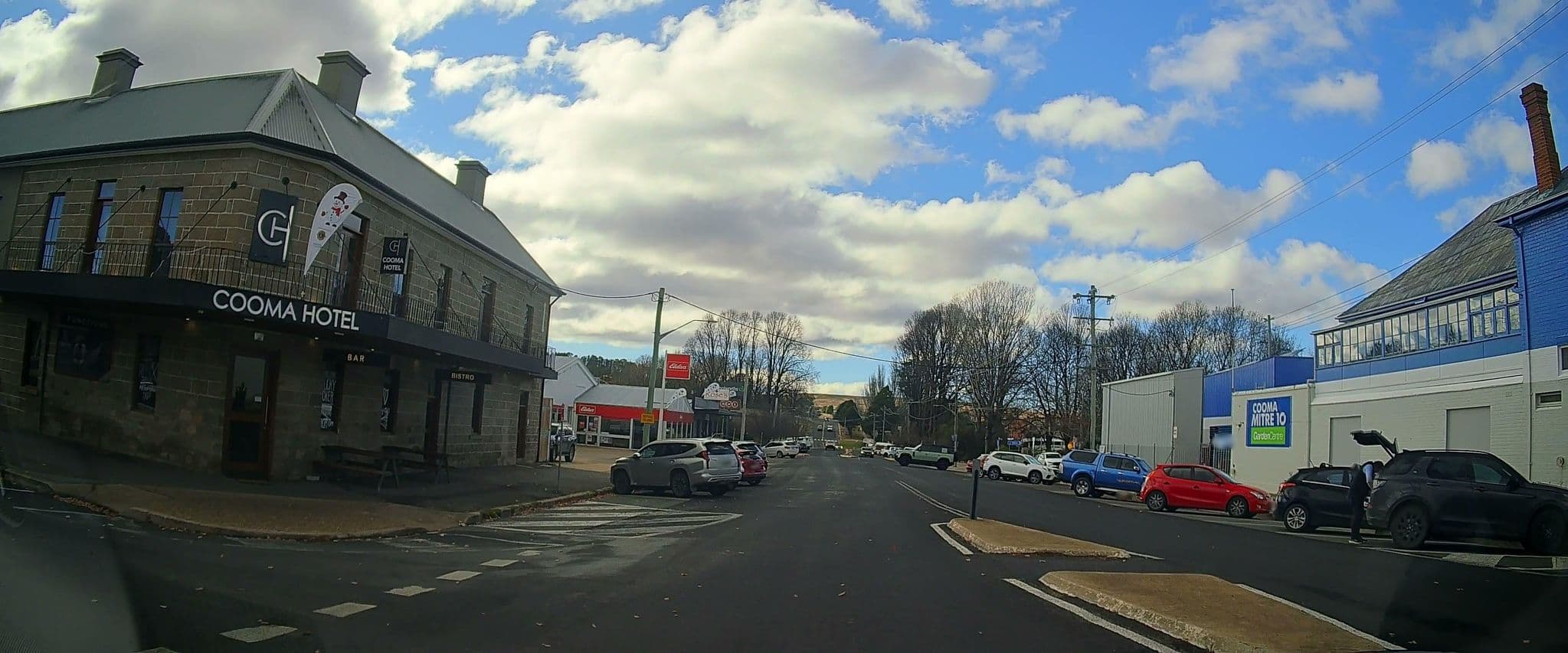 Street view near The Cooma Hotel, Cooma — © maxim752 (CC BY-SA · Mapillary)