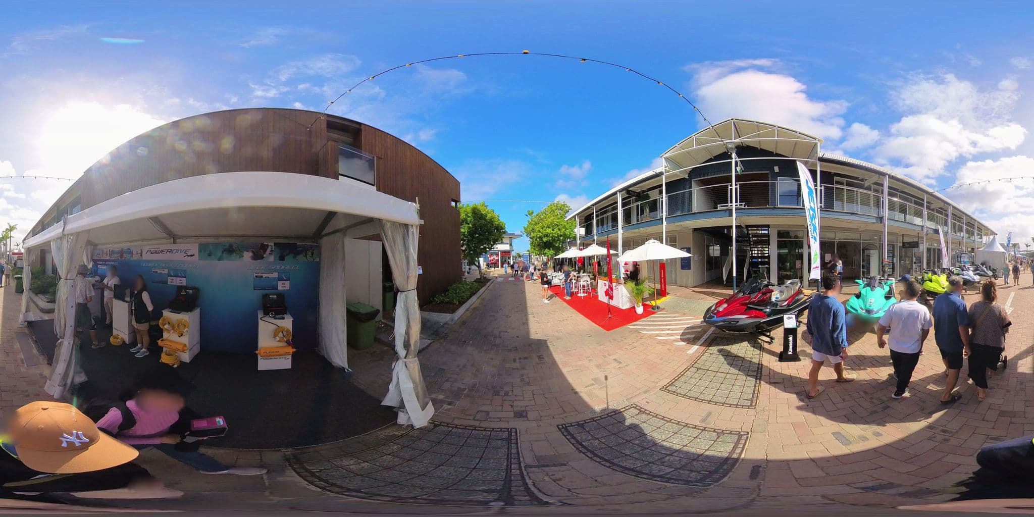 Street view near Gallery Luxe Holiday Homes, Hope Island — © BlackSwanMapping (CC BY-SA · Mapillary)