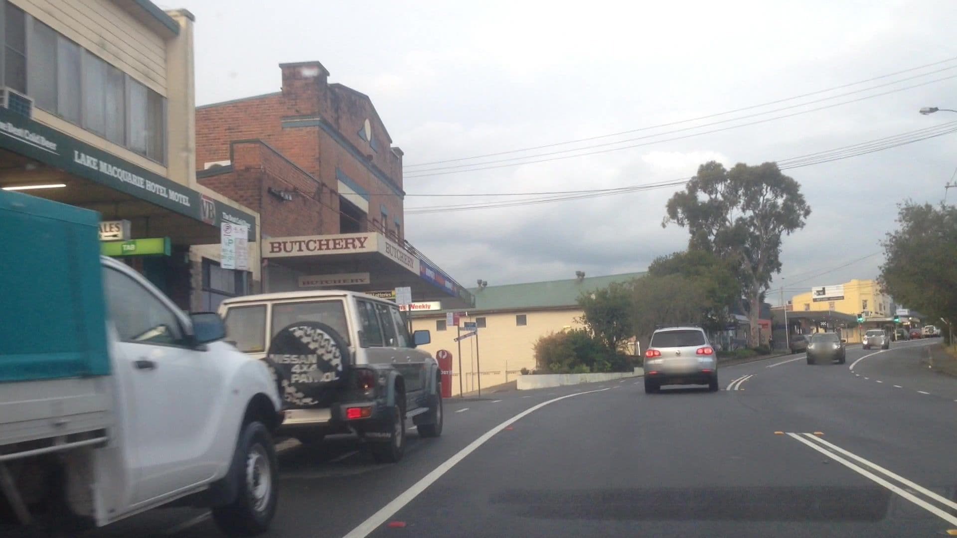 Street view near Lake Macquarie Hotel-Motel, Morisset — © lvl5 (CC BY-SA · Mapillary)