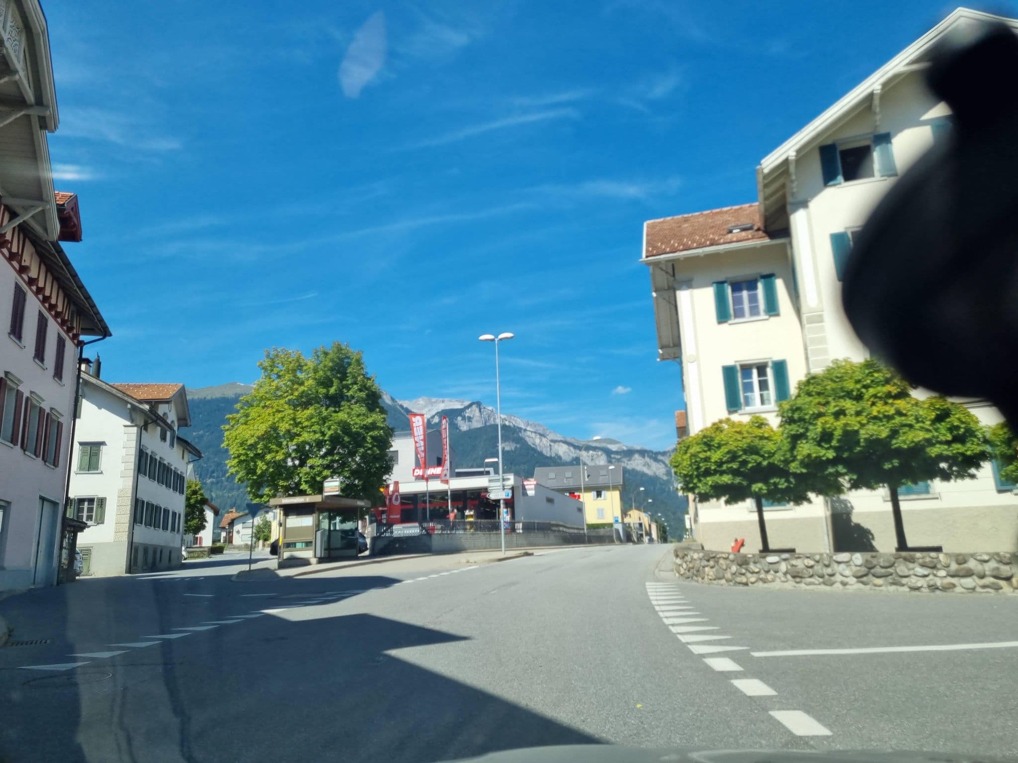 Street view near Rätus, Rhäzüns — © dsmm (CC BY-SA · Mapillary)