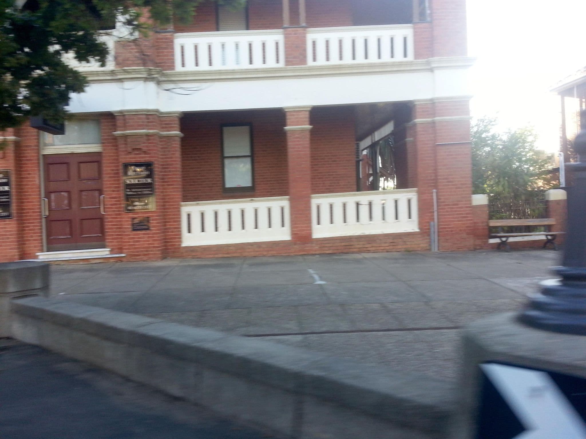 Street view near Circa 1936 Art Hotel, Corowa — © bob3bob3 (CC BY-SA · Mapillary)