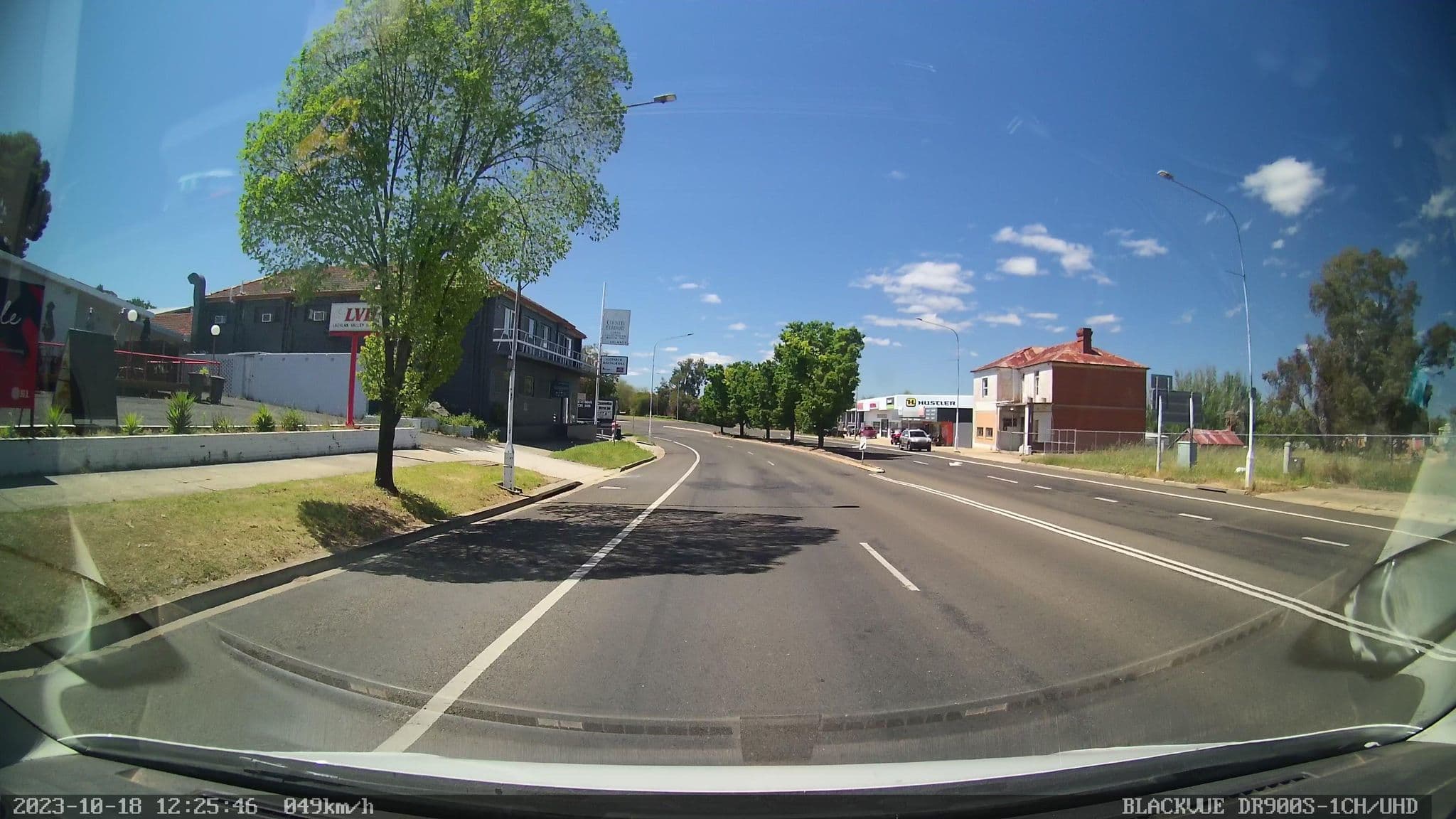 Street view near Lachlan Valley Hotel Cowra, Cowra — © bob3bob3 (CC BY-SA · Mapillary)