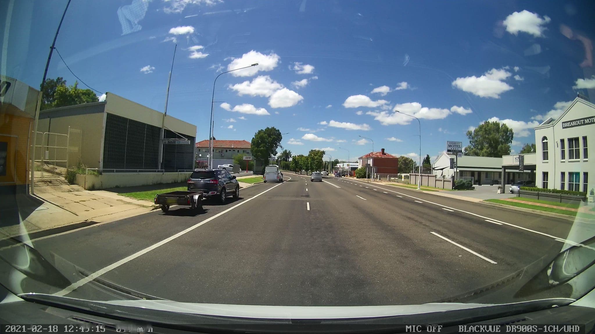 Street view near Breakout Motel, Cowra — © bob3bob3 (CC BY-SA · Mapillary)