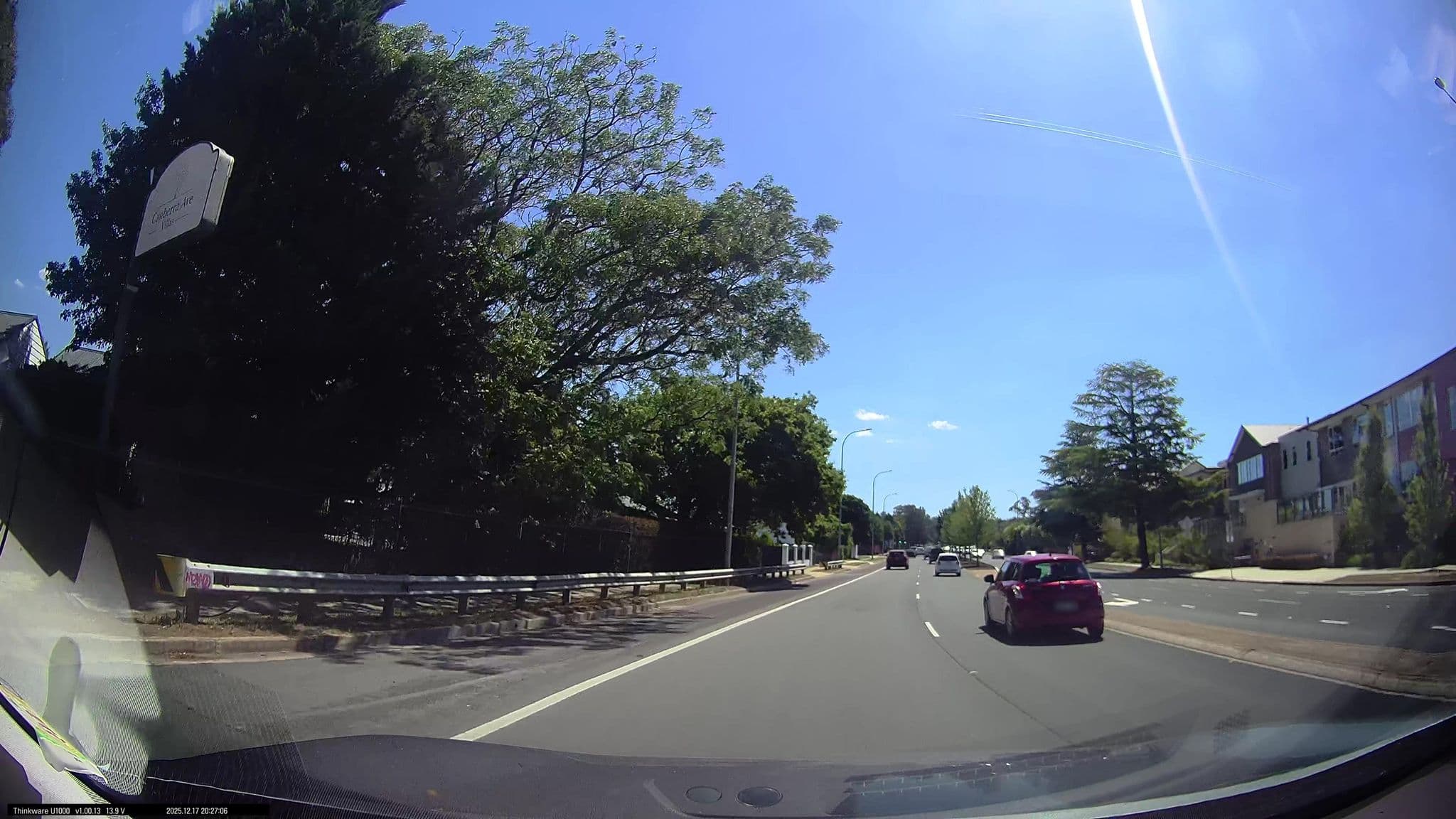 Street view near Canberra Ave Villas, Queanbeyan — © maxim752 (CC BY-SA · Mapillary)