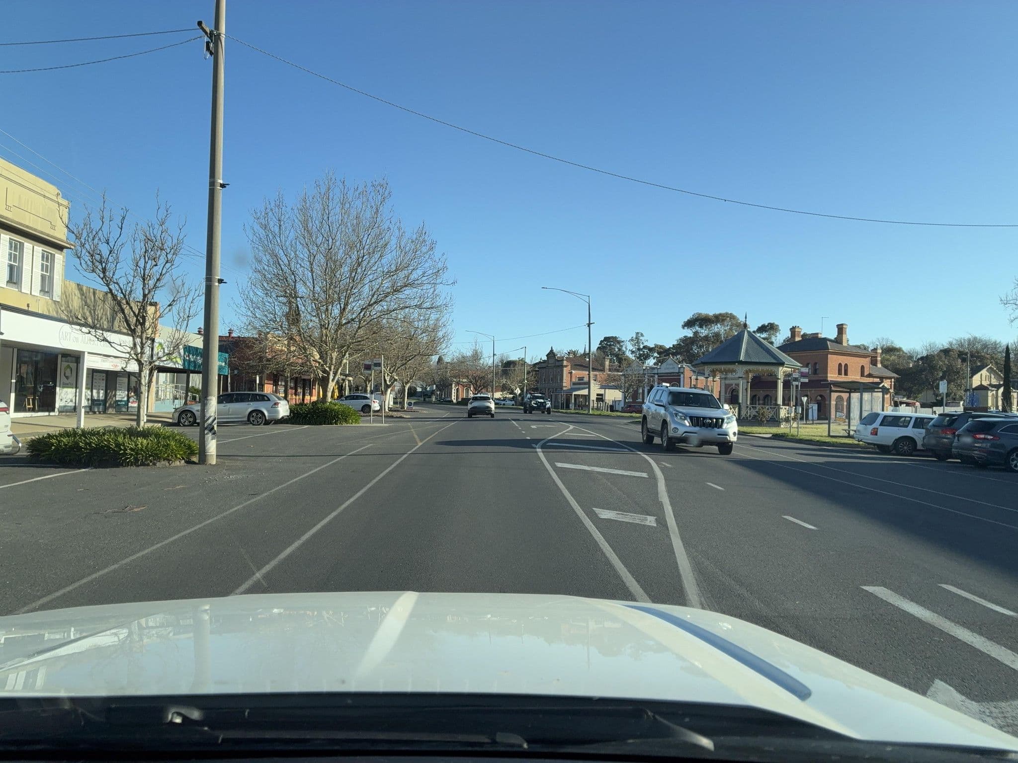 Street view near Leavers Hotel, Creswick — © DanXCI (CC BY-SA · Mapillary)