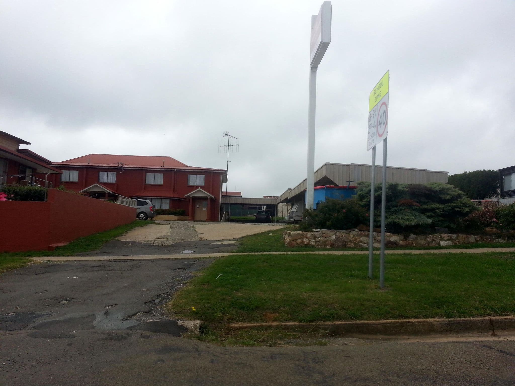 Street view near Bottlemart - Crookwell Hotel, Crookwell — © bob3bob3 (CC BY-SA · Mapillary)