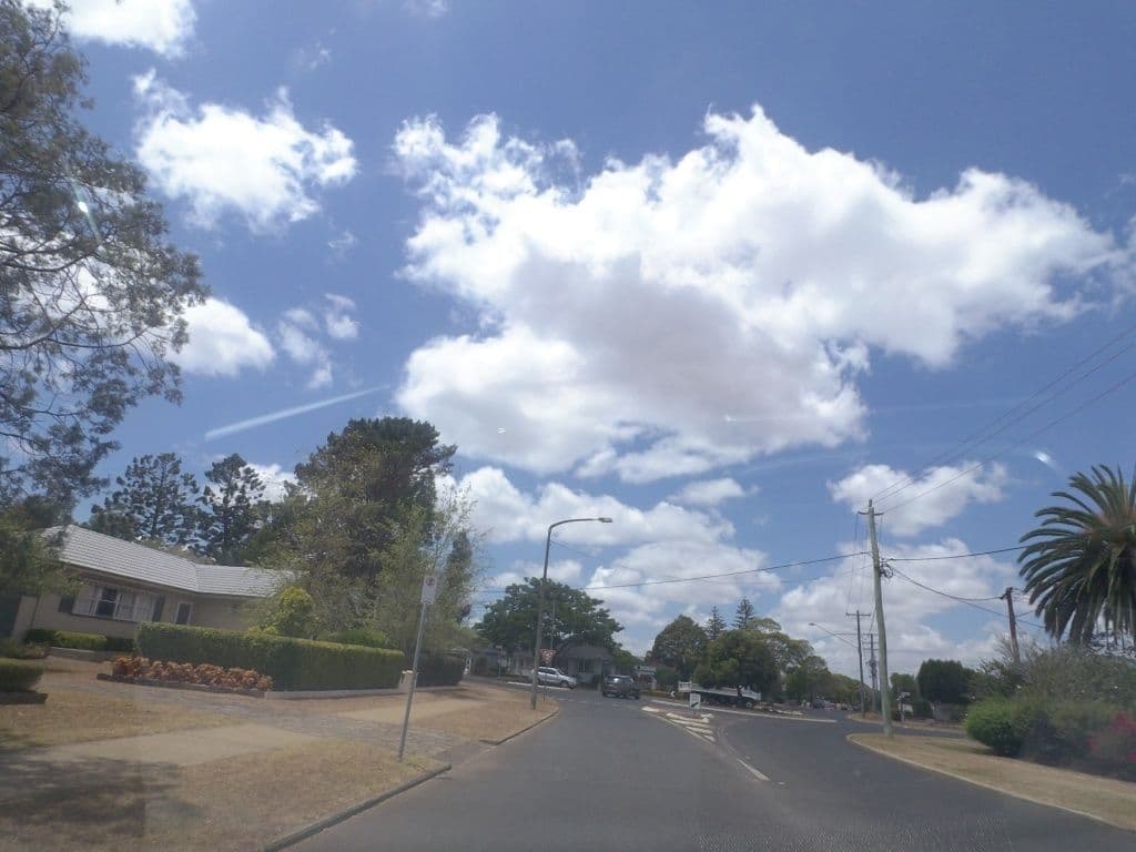 Street view near Picnic Point Villas, Rangeville — © mander (CC BY-SA · Mapillary)