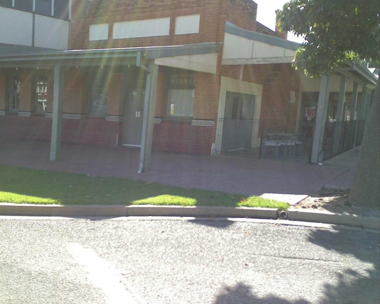 Street view near Punt Hotel, Darlington Point — © bob3bob3 (CC BY-SA · Mapillary)