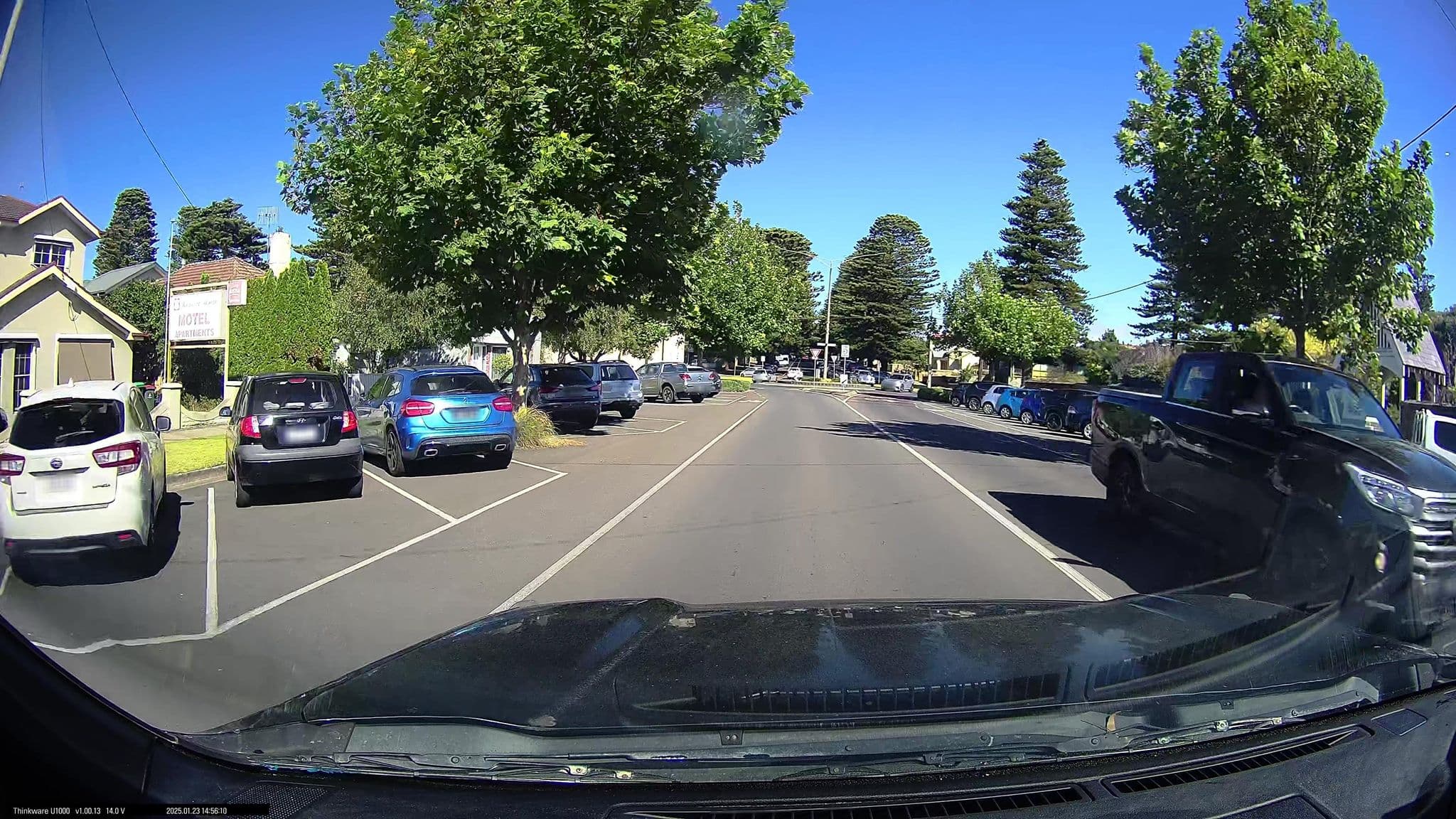 Street view near Redwood Manor Motel Apartments, Warrnambool — © maxim752 (CC BY-SA · Mapillary)