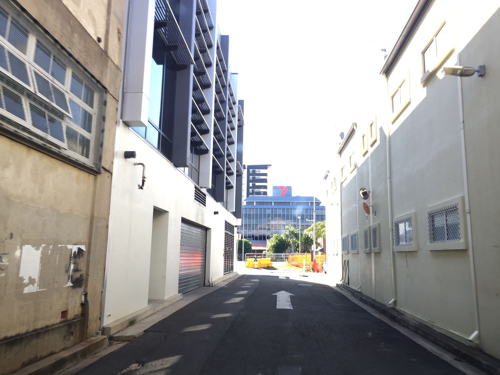 Street view near The Bush Inn Bar & Grill Steak House, Rockhampton — © vagrant42 (CC BY-SA · Mapillary)