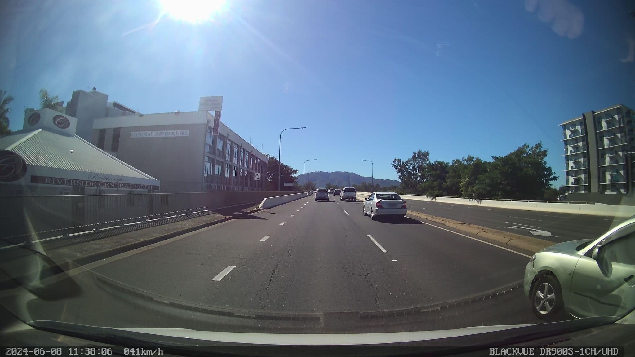 Street view near The Bridge Motor Inn, Rockhampton — © bob3bob3 (CC BY-SA · Mapillary)