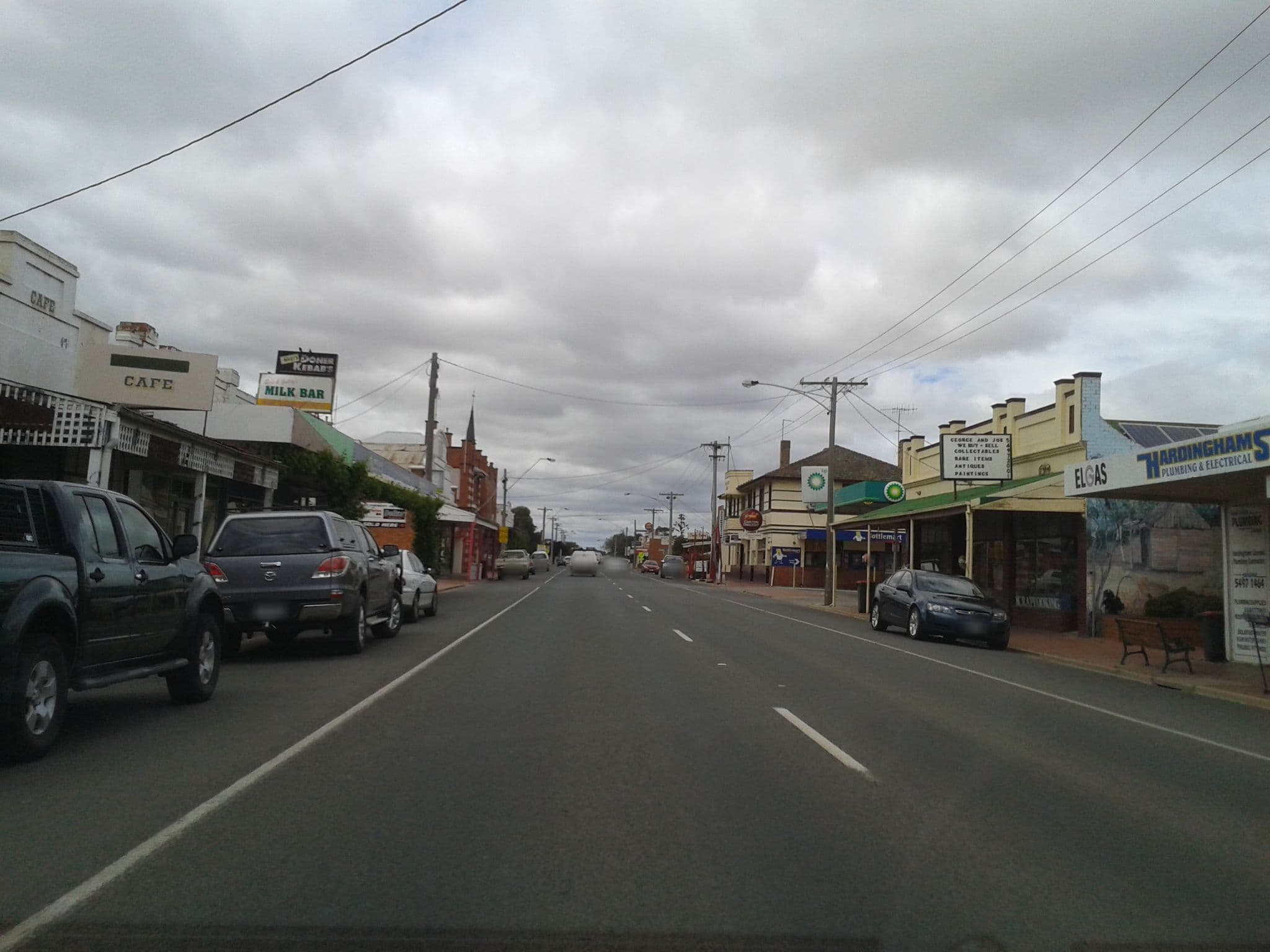 Street view near Mount Jeffcott Hotel, Donald — © rudolfmayer (CC BY-SA · Mapillary)