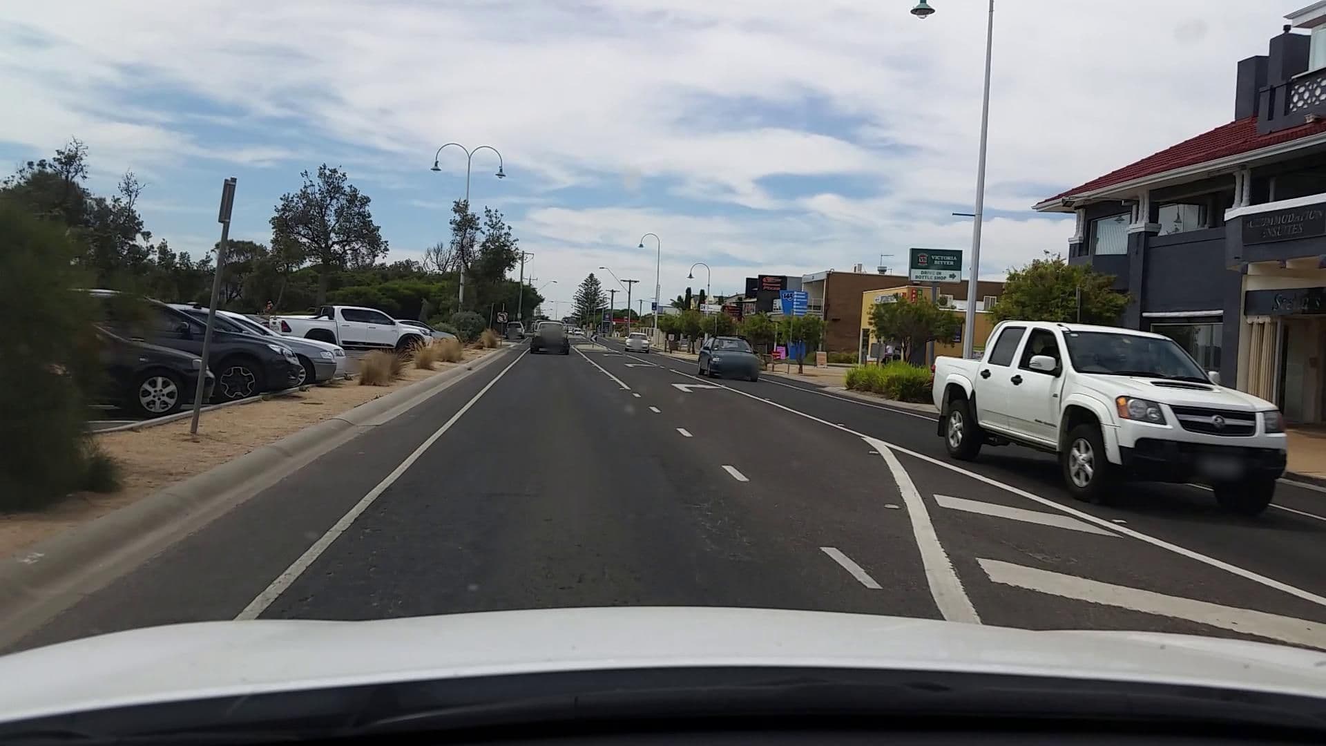 Street view near Stella's Dromana Hotel, Dromana — © mattburt7 (CC BY-SA · Mapillary)