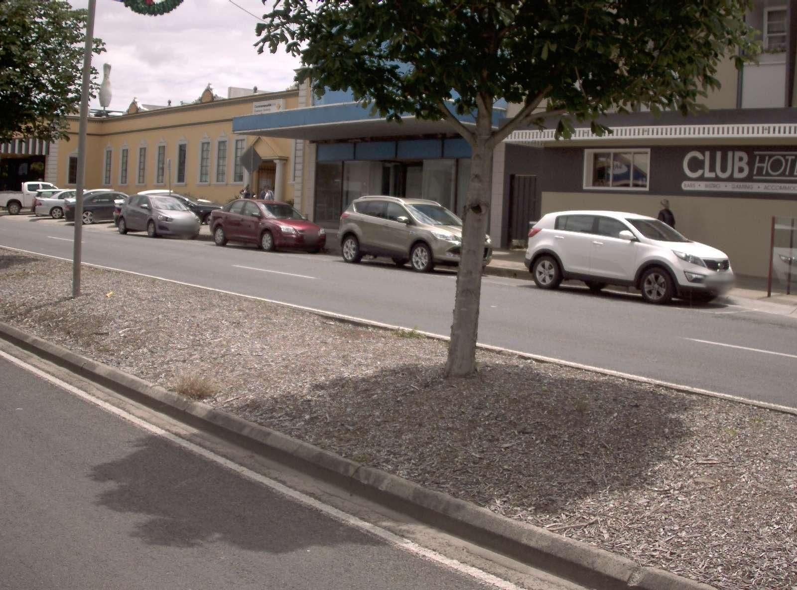 Street view near Prime Grill @ Club Hotel Warragul, Warragul — © vicroads (CC BY-SA · Mapillary)